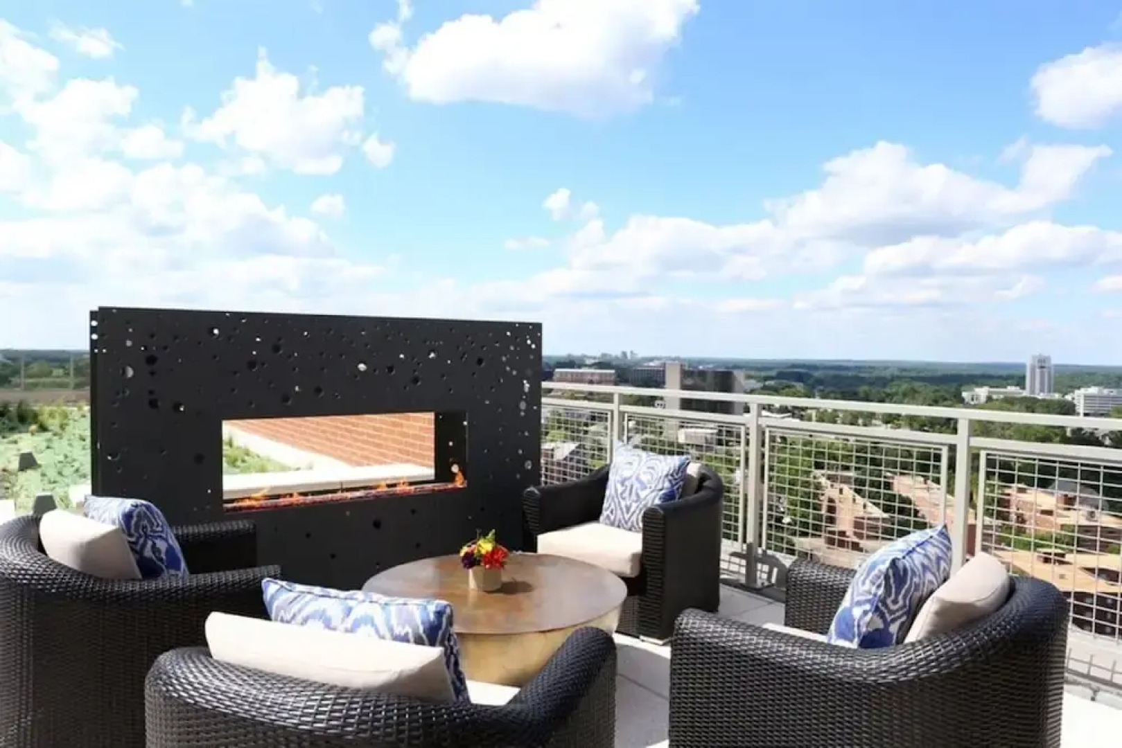 Global Luxury Suites at Park Crest Lofts