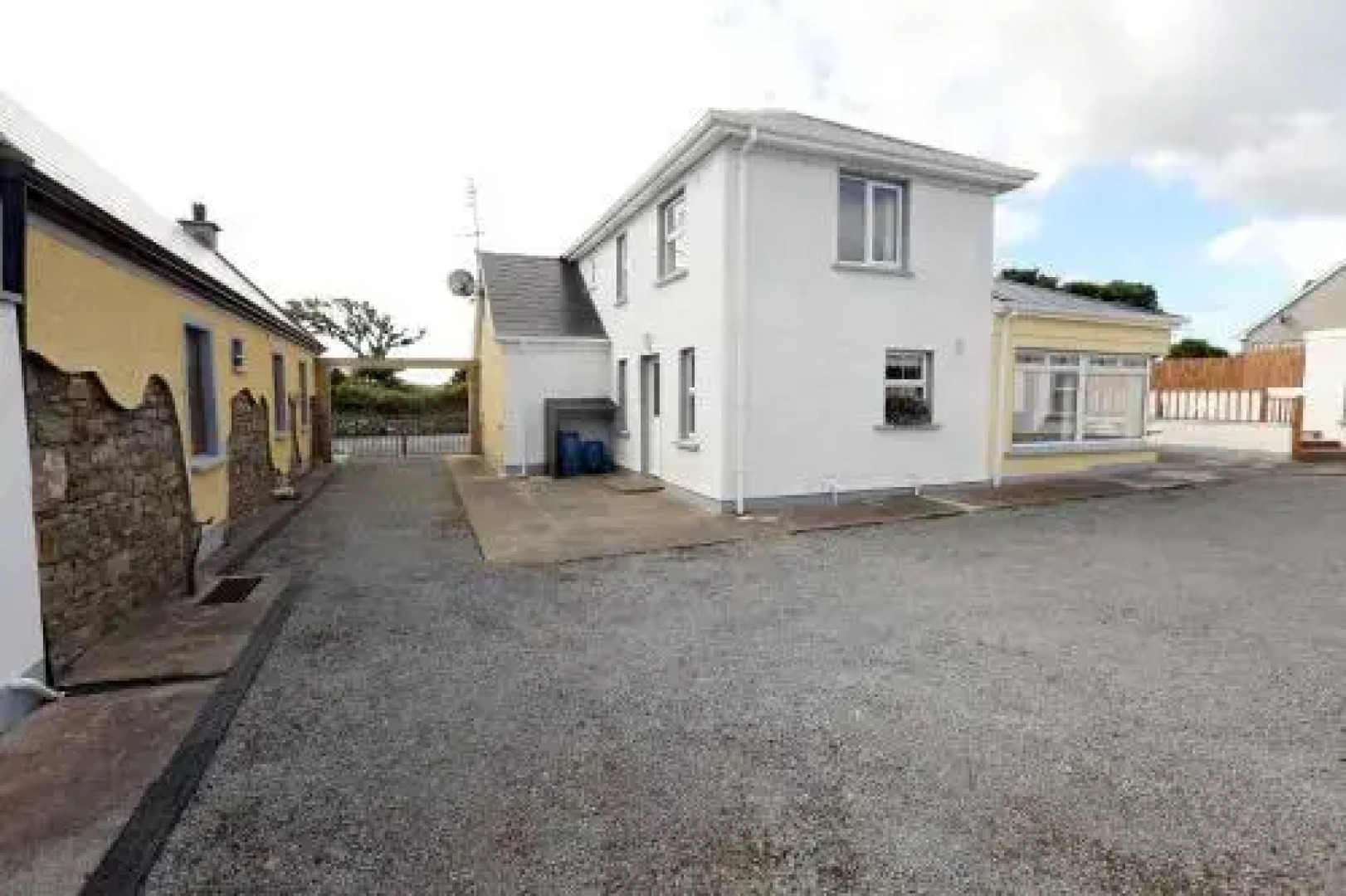 Beezies Self Catering Cottages