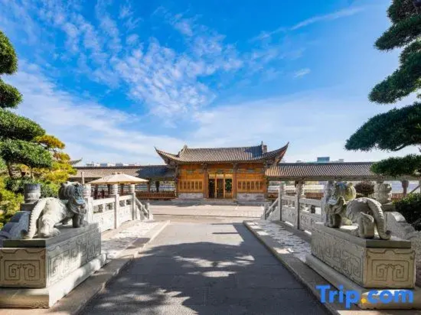 Jianshui Heyuan Hotel