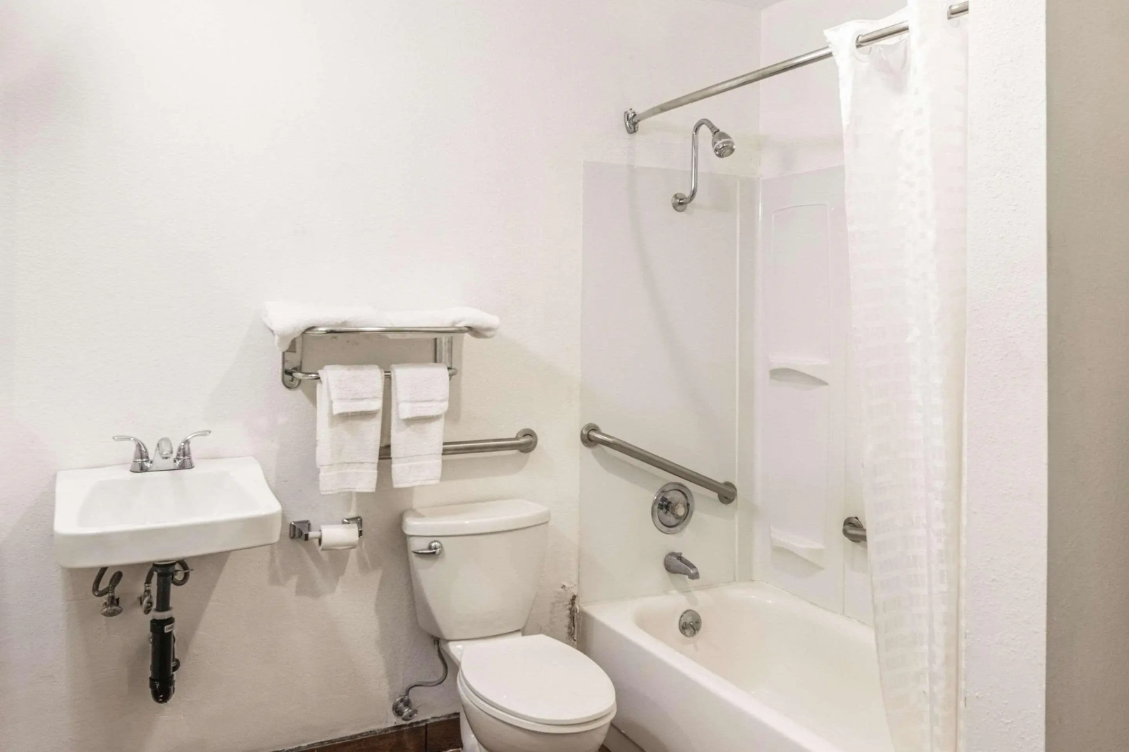 Rodeway Inn & Suites Portland West - Beaverton