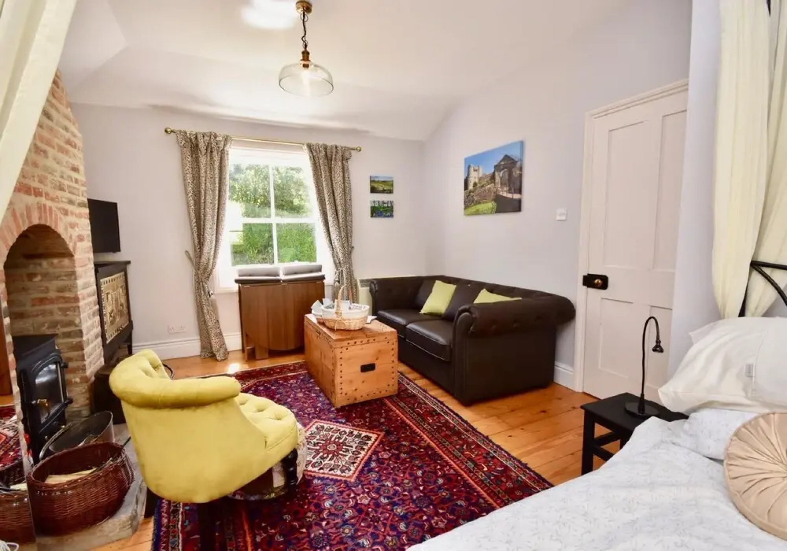 Little Clatterford Walkers Paradise for 2 Close to Carisbrooke Castle