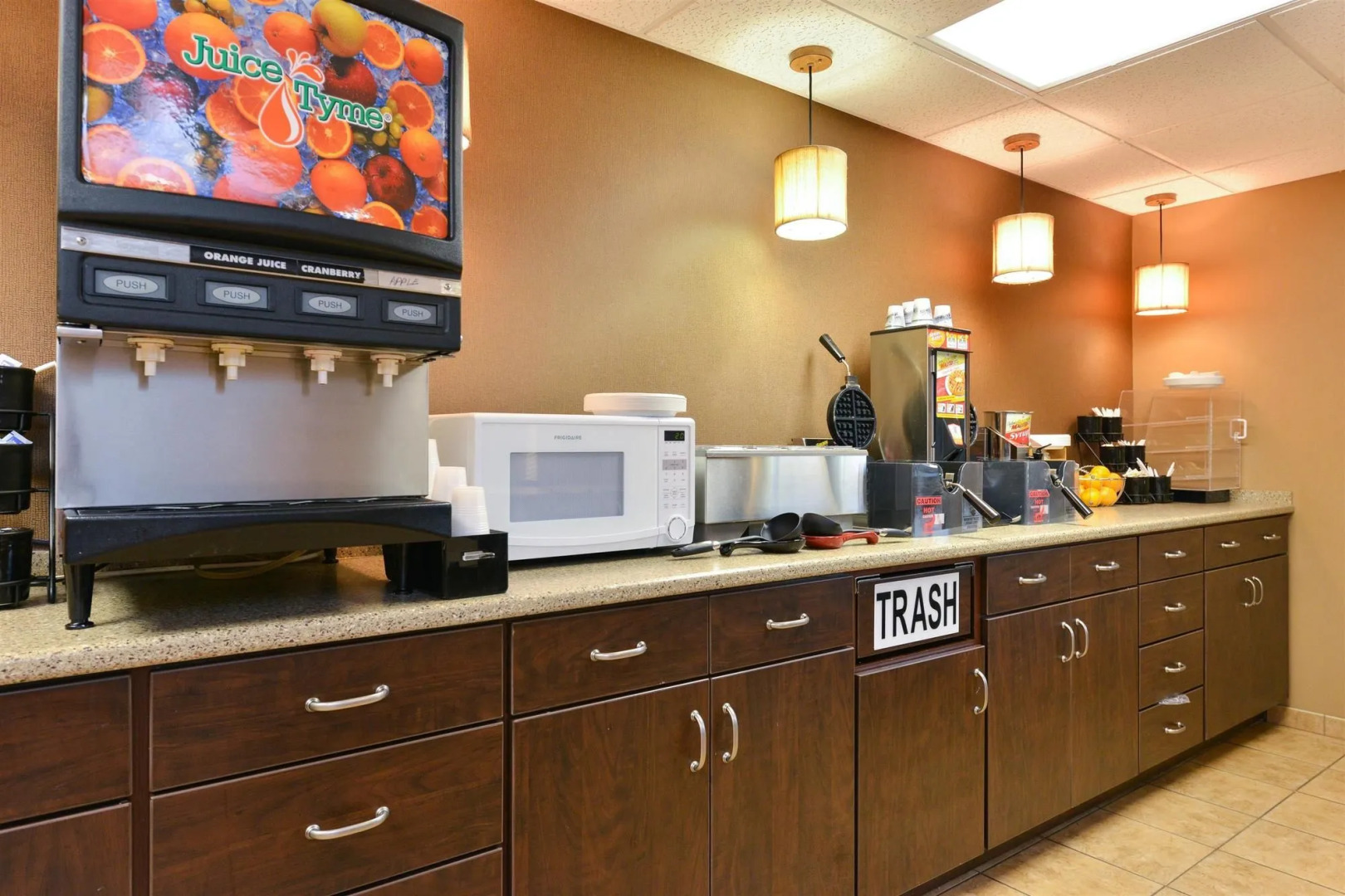 Americas Best Value Inn - Mitchell