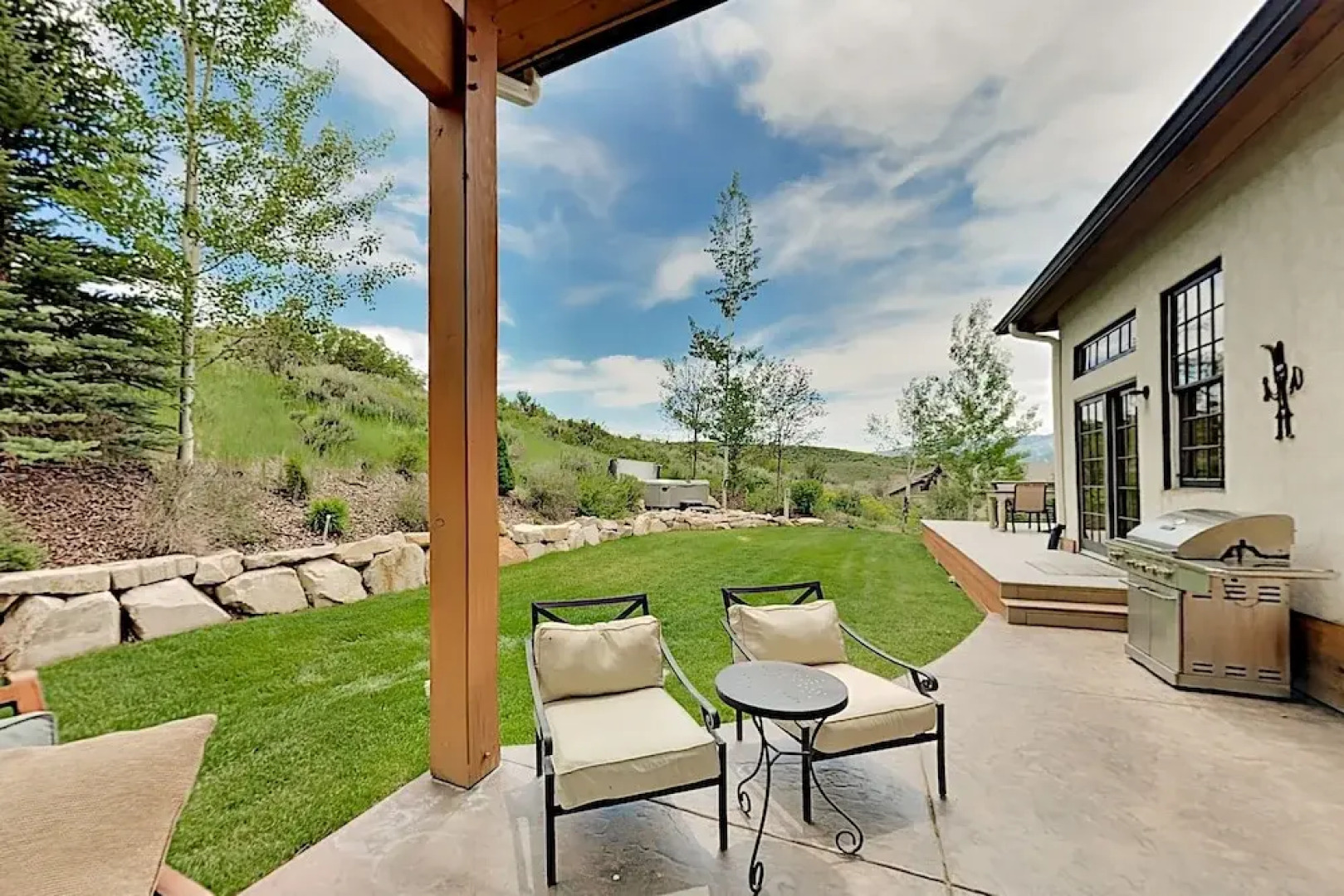 Jeremy Ranch : Hot Tub, Garage & 2 Kitchens 5 Bedroom Home