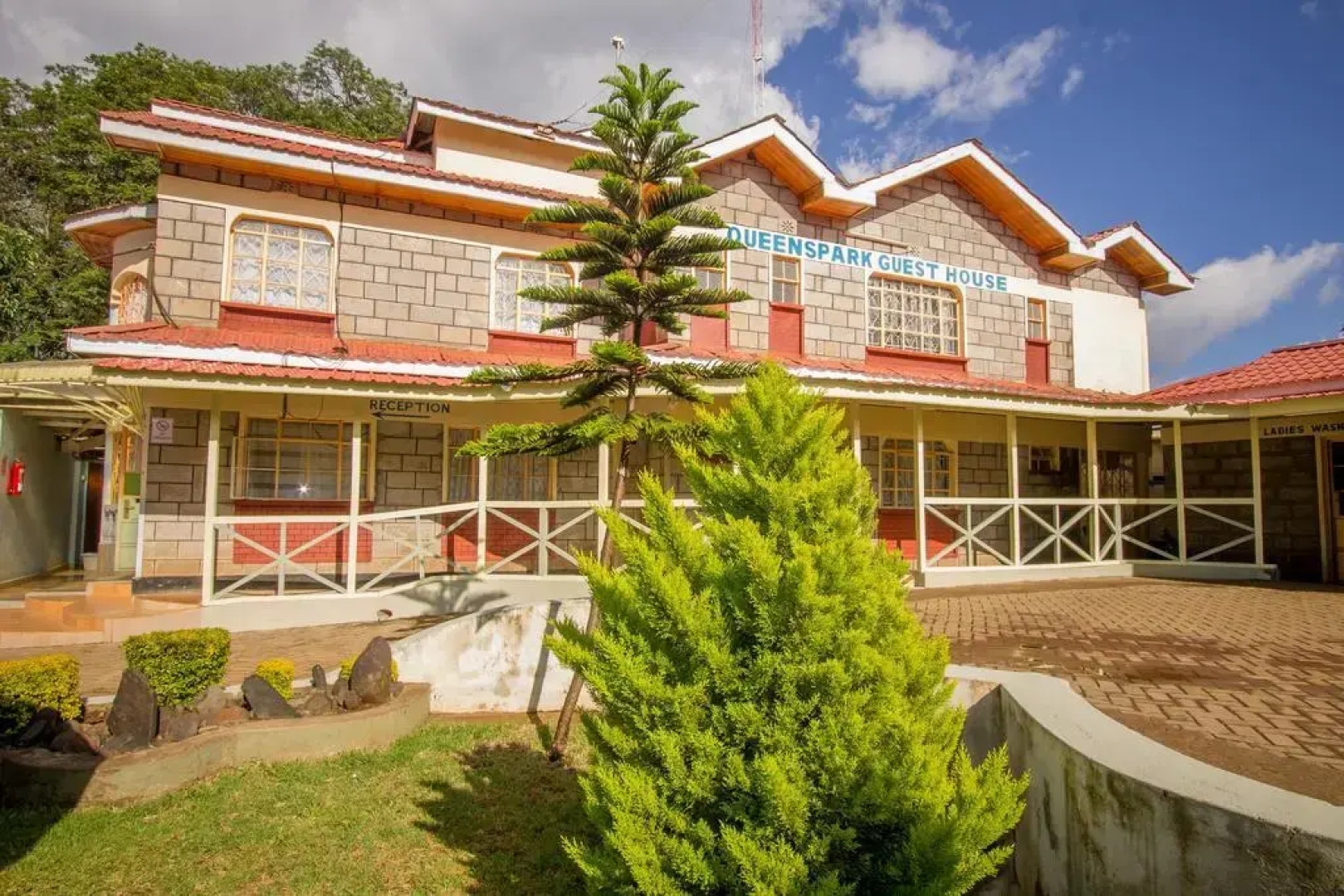 Queens Park Guest House