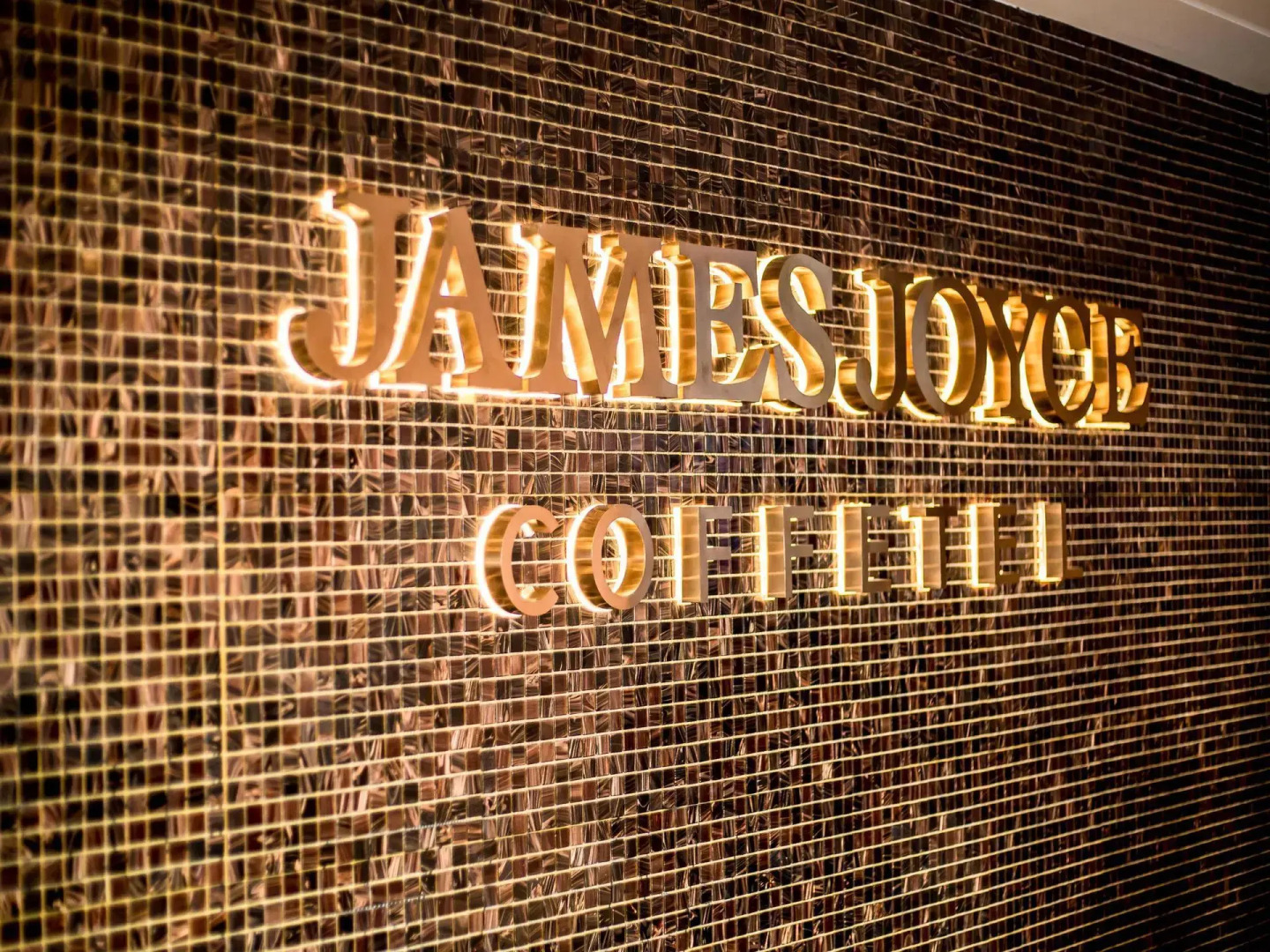James Joyce Coffetel Harbin Central Street