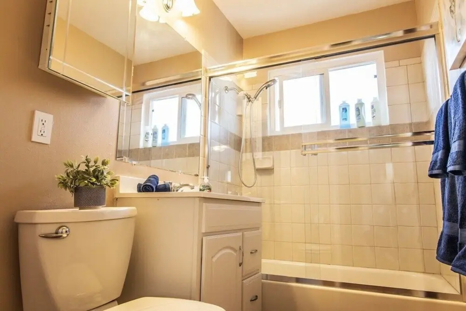 Sunny Two Bed in Richmond