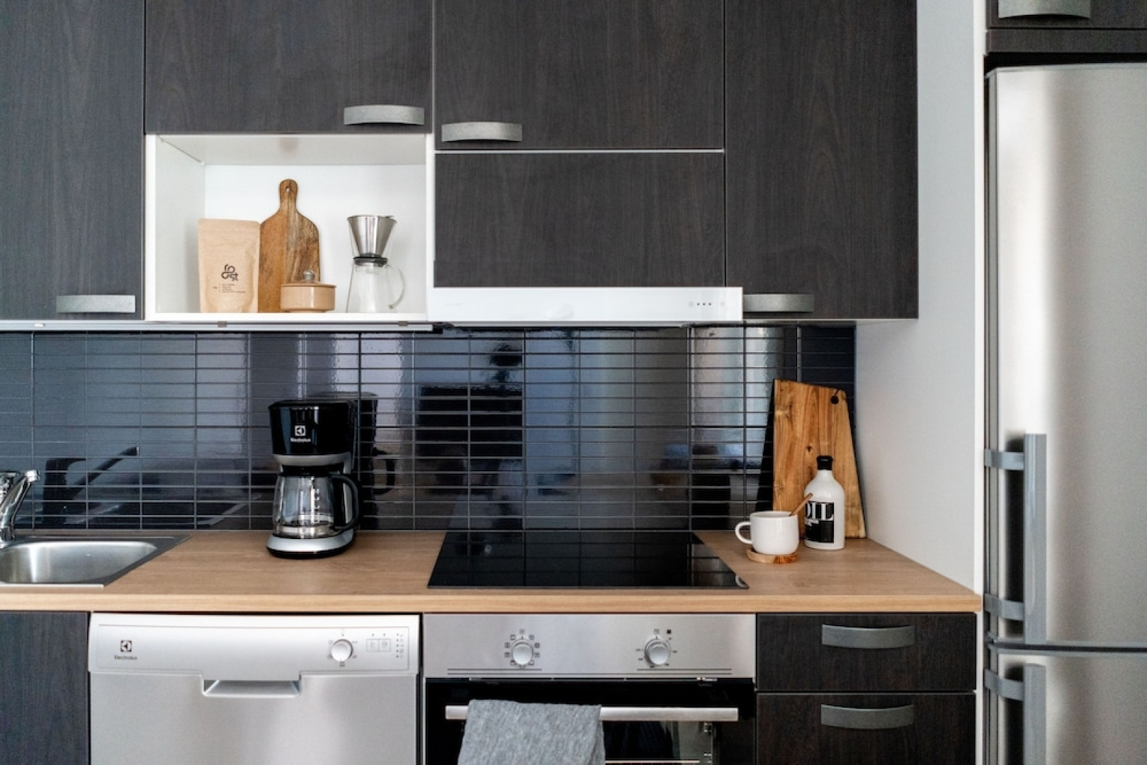 Stylish 1br with balcony in new building