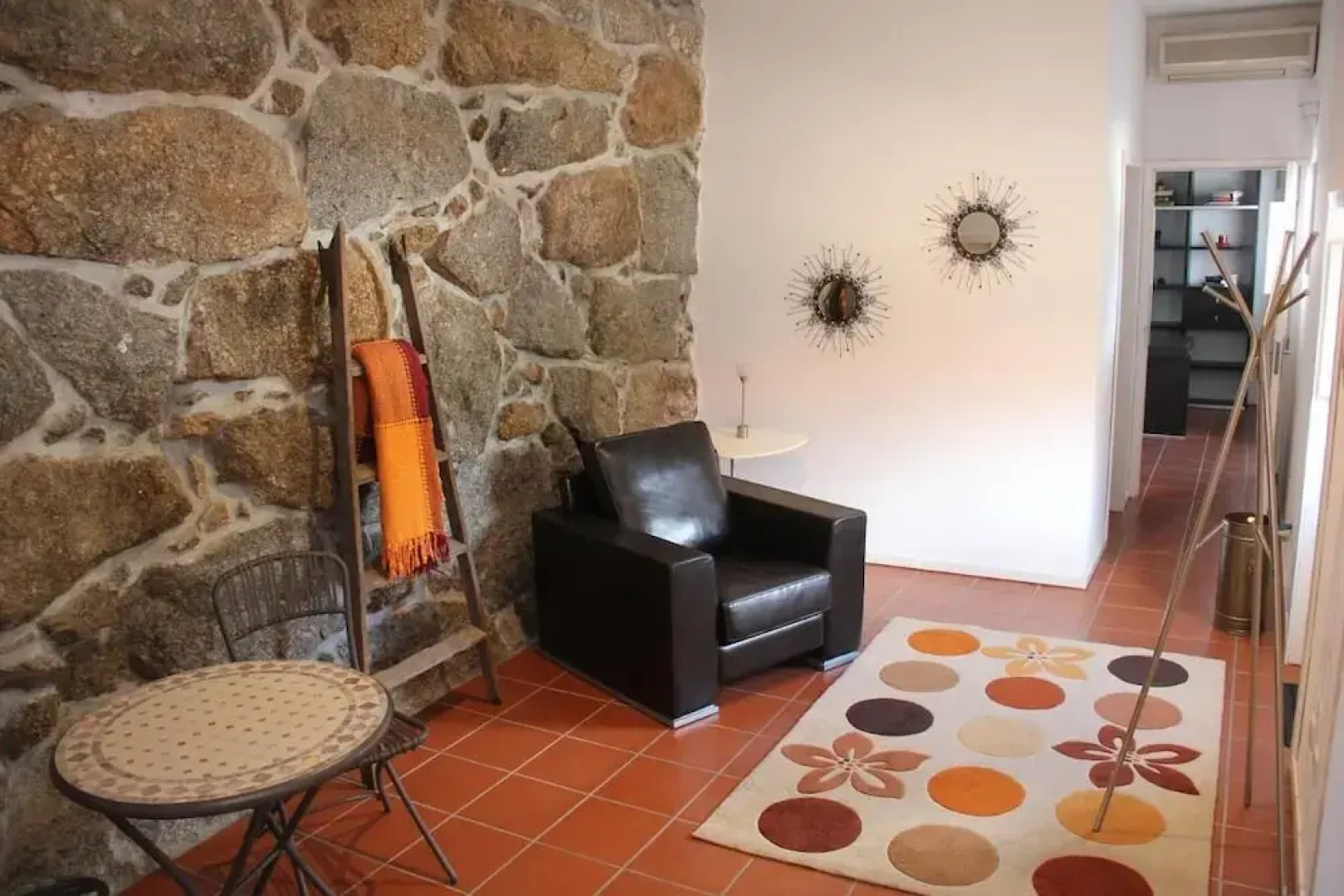 Charming Holiday House in Bairros Portugal With Mountain Views