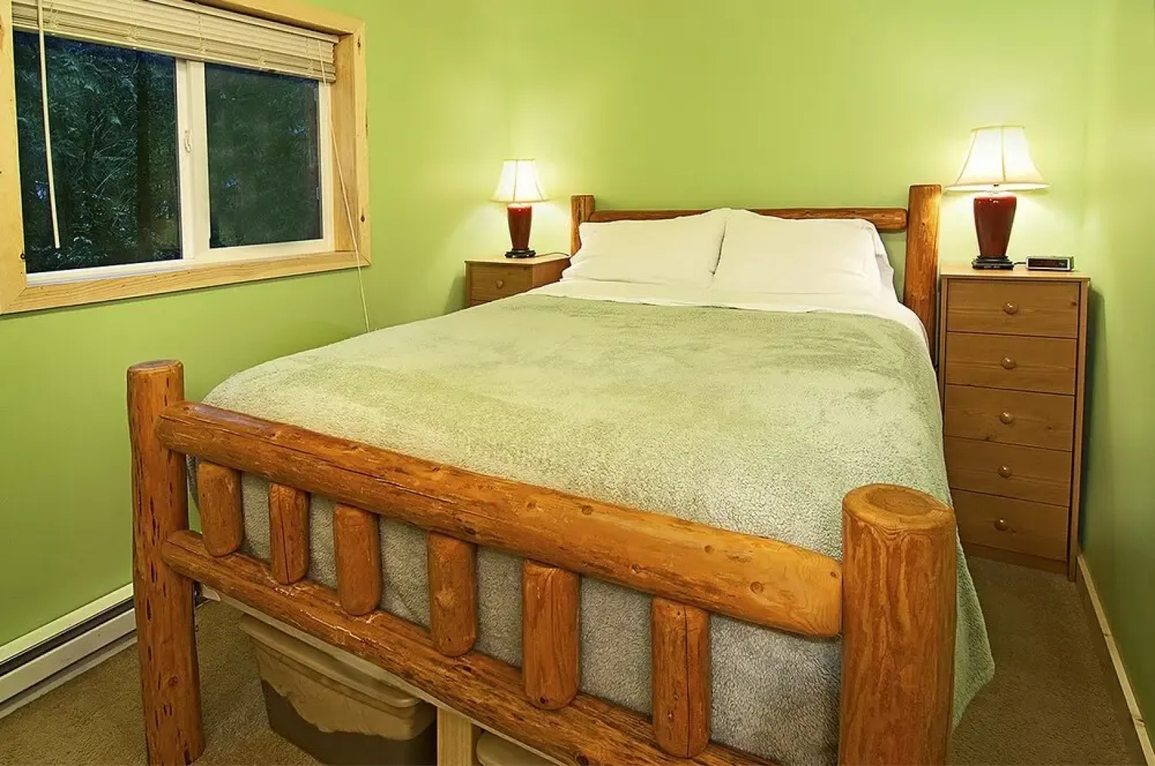 Wild Sky Escape - One Bedroom Cabin with Hot Tub