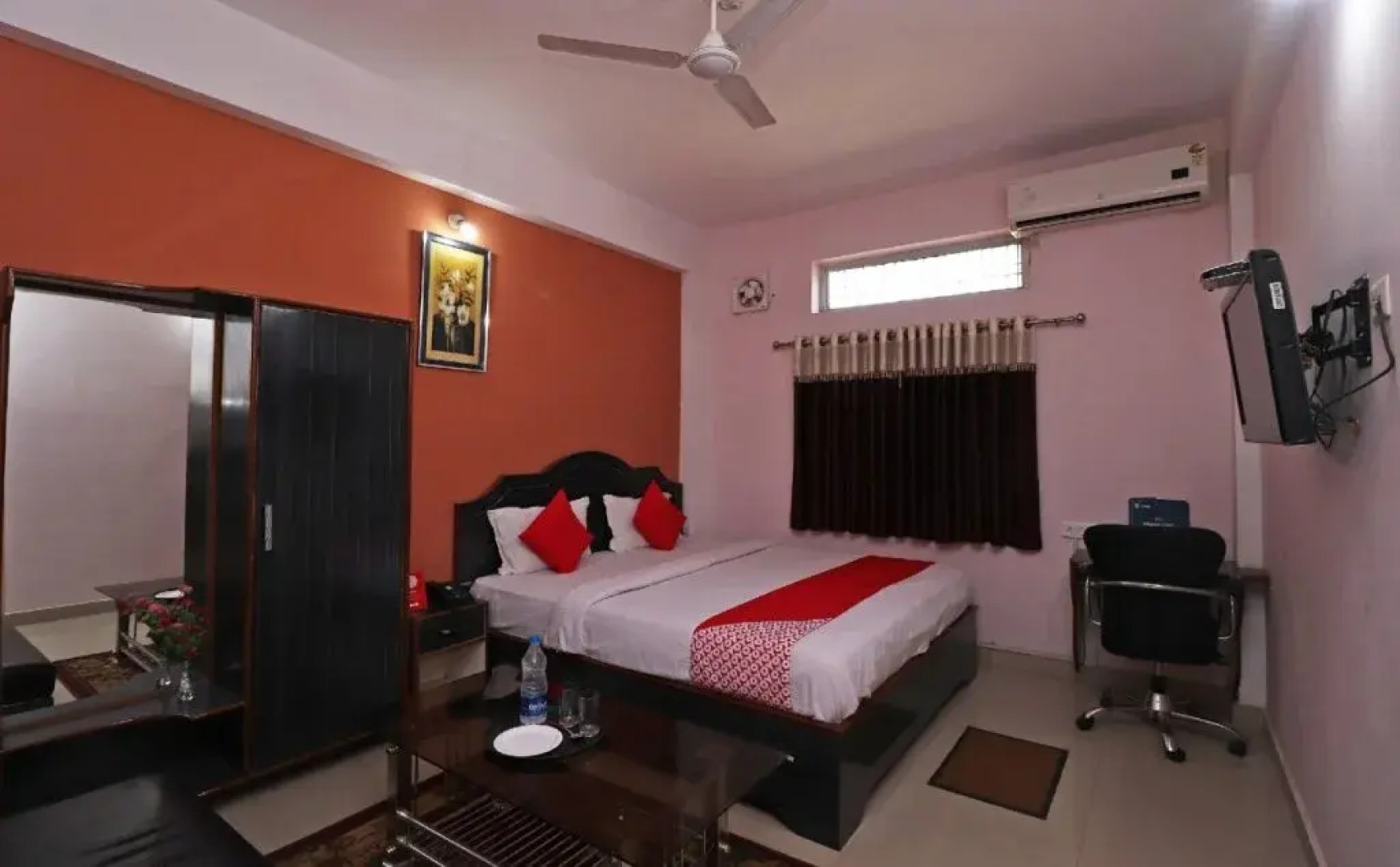 Shivam Residency And Restaurant By OYO Rooms