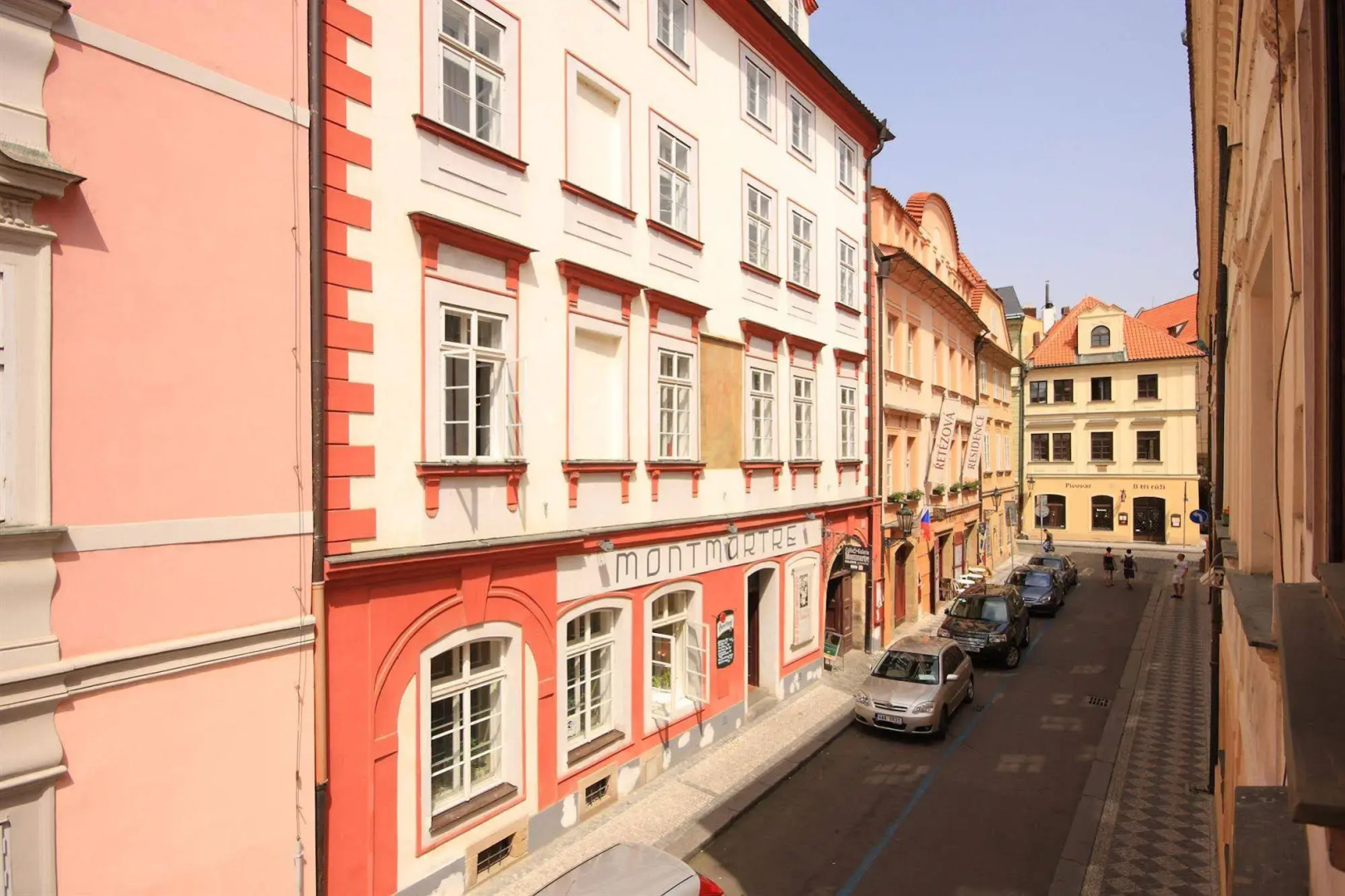 The Green Garland Pension