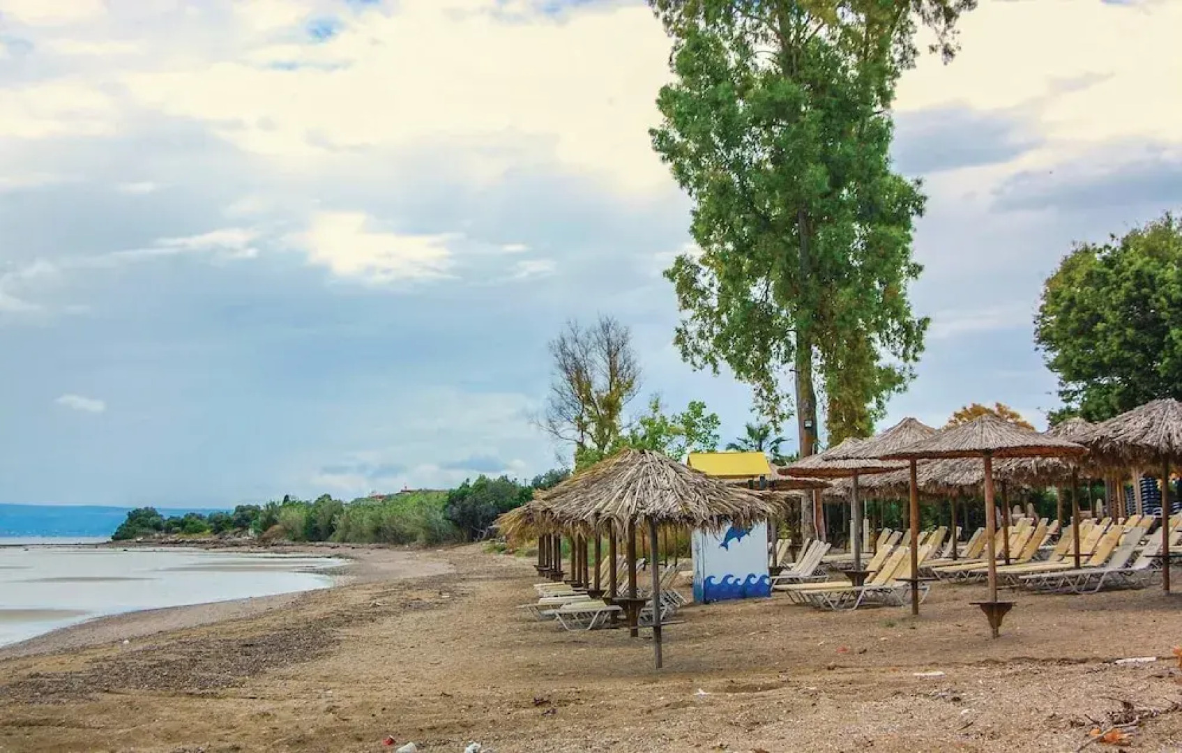 Stunning Home in Livanates With 2 Bedrooms