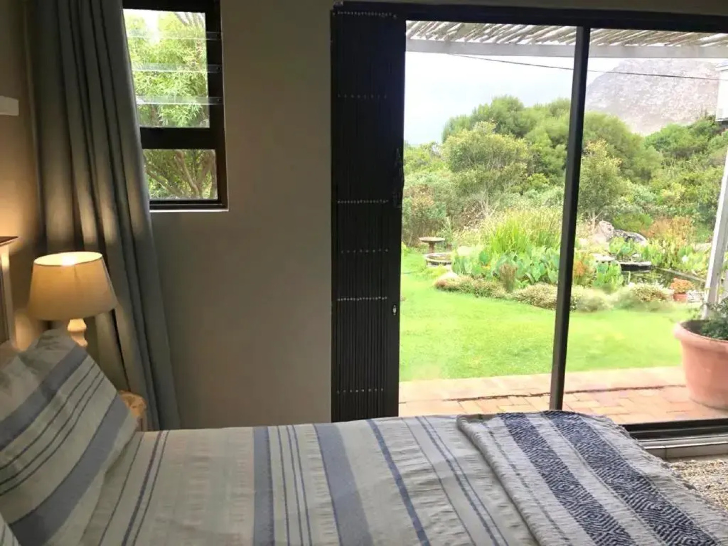 The West Wing Guest Suite. Pringle Bay. (Adults Only)