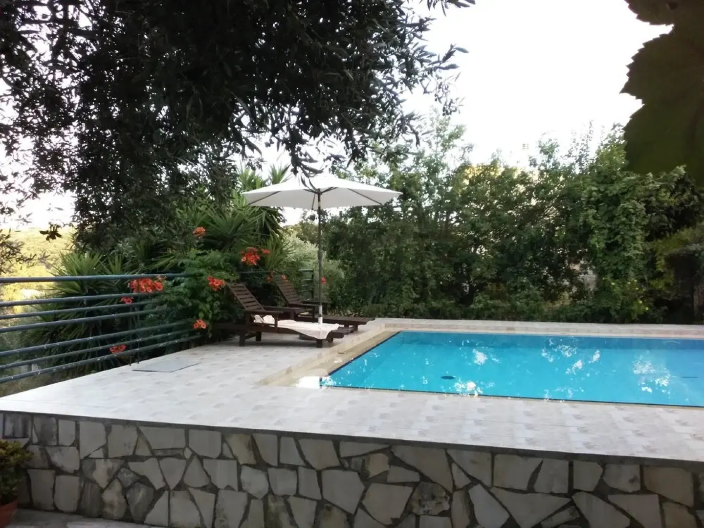 Ideal for 2 families, small village close to beaches