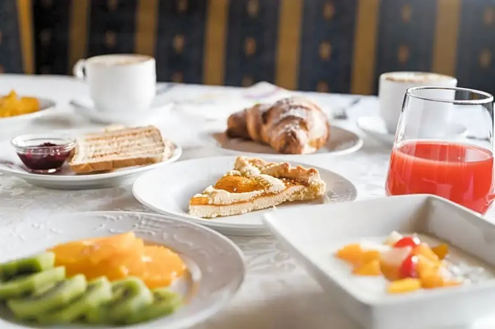 Laguscei Dolomites Mountain Hotel