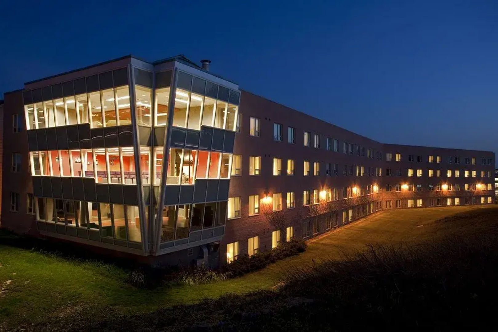 Residence & Conference Centre - Oshawa