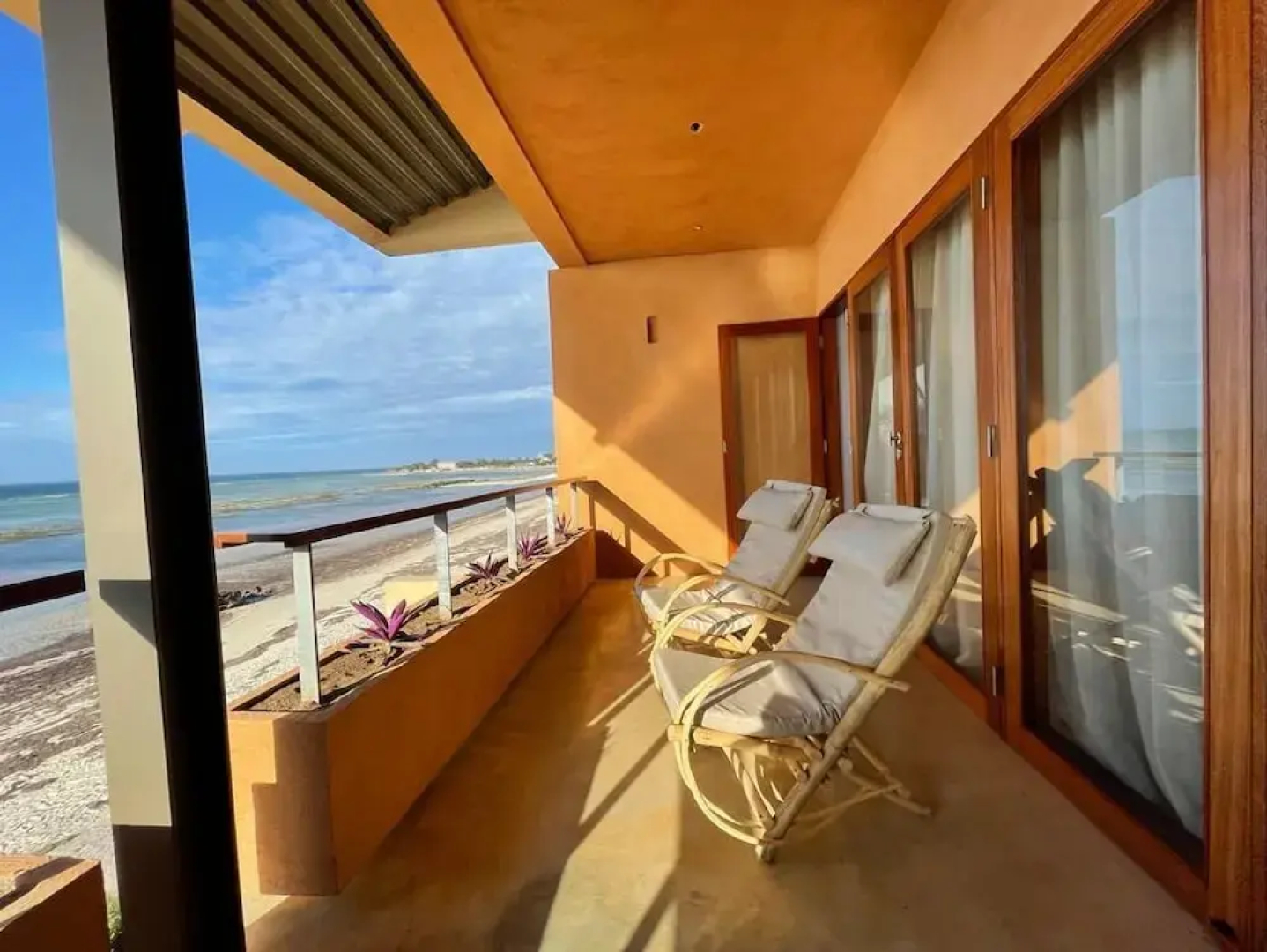 Kirimizi - Hotel & Restaurante