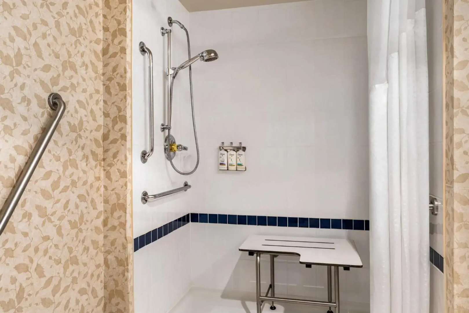 Holiday Inn Hotel & Suites North Vancouver by IHG