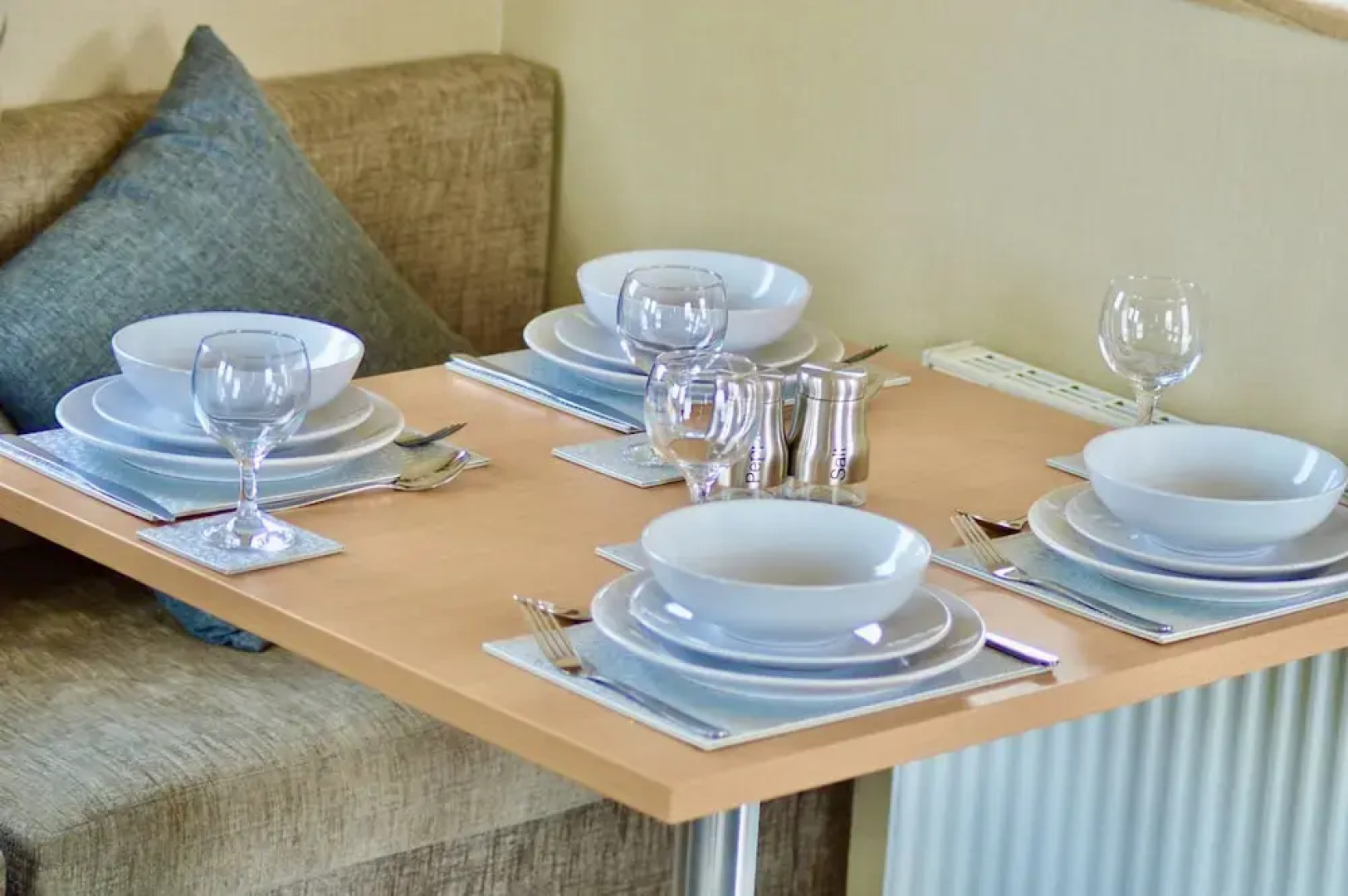 Tattershall Lakes Luxury Caravan With Hot tub