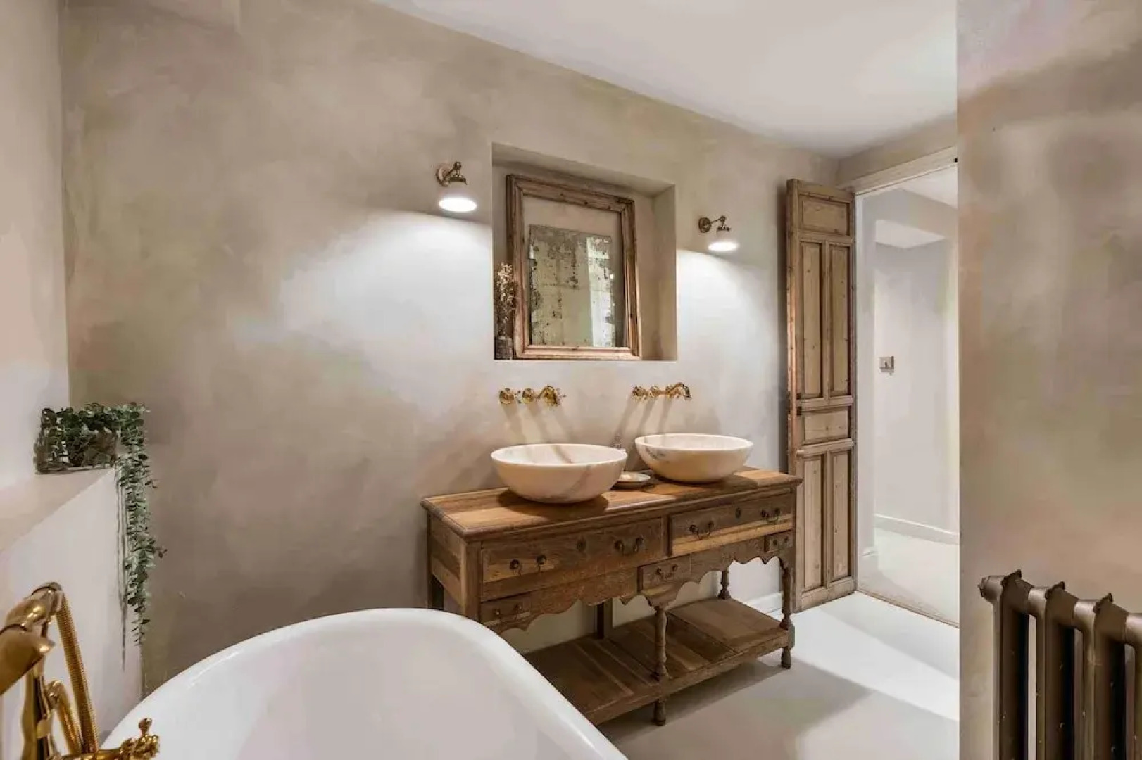 Sanctuary House With Parking By My Getaways