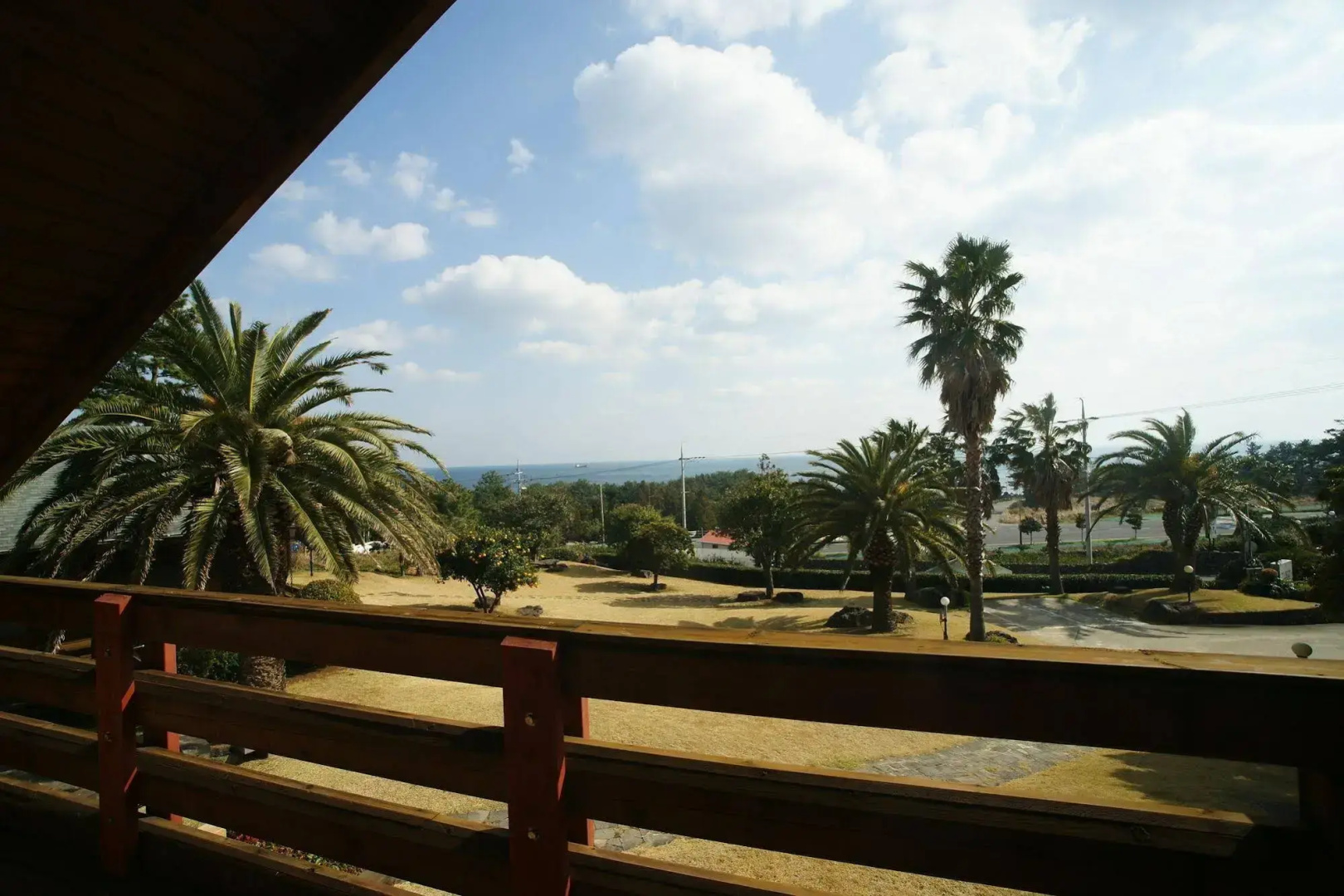Sunny Day Jeju Pension
