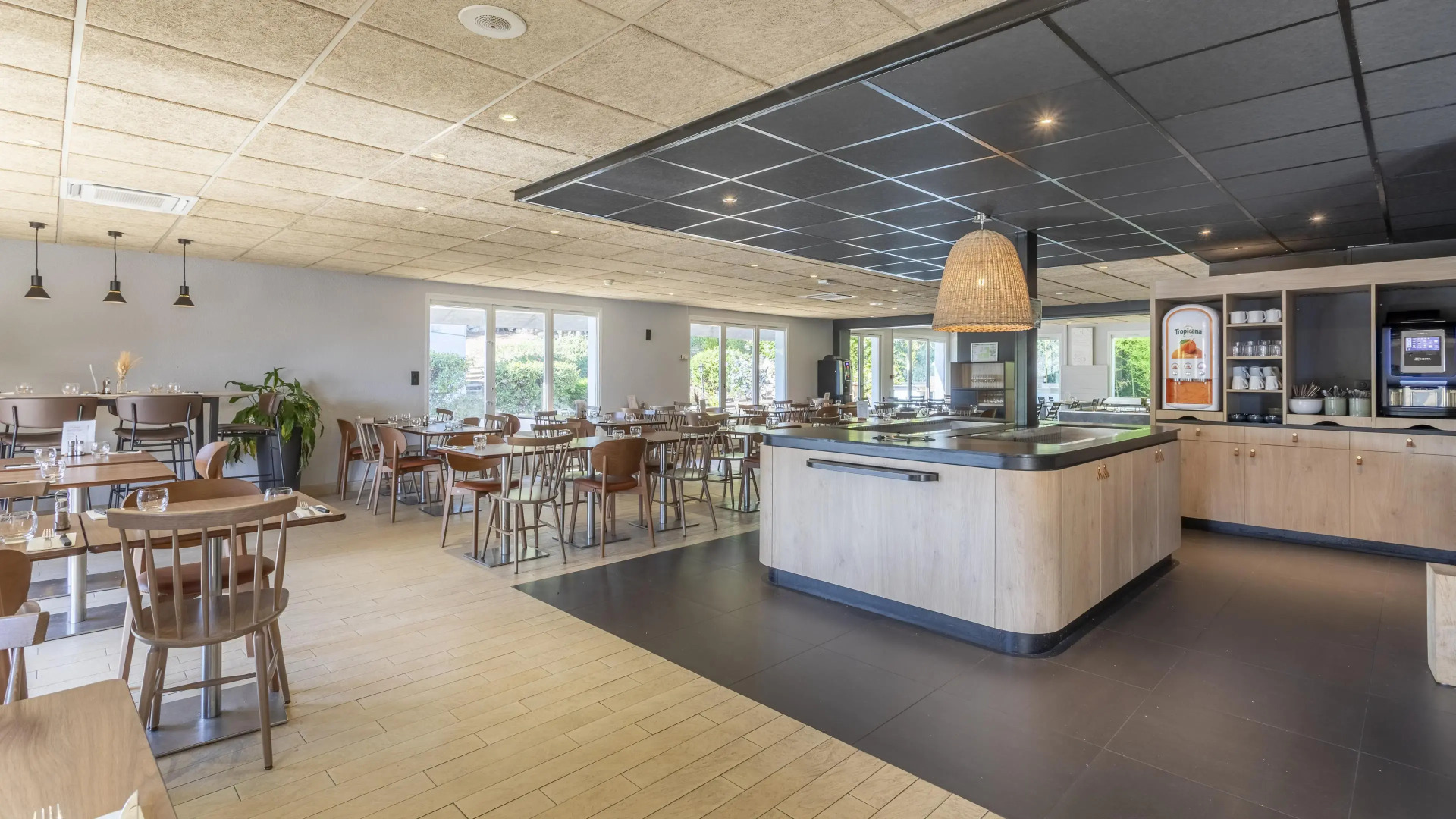 Campanile NATURE - Marseille Saint-Antoine