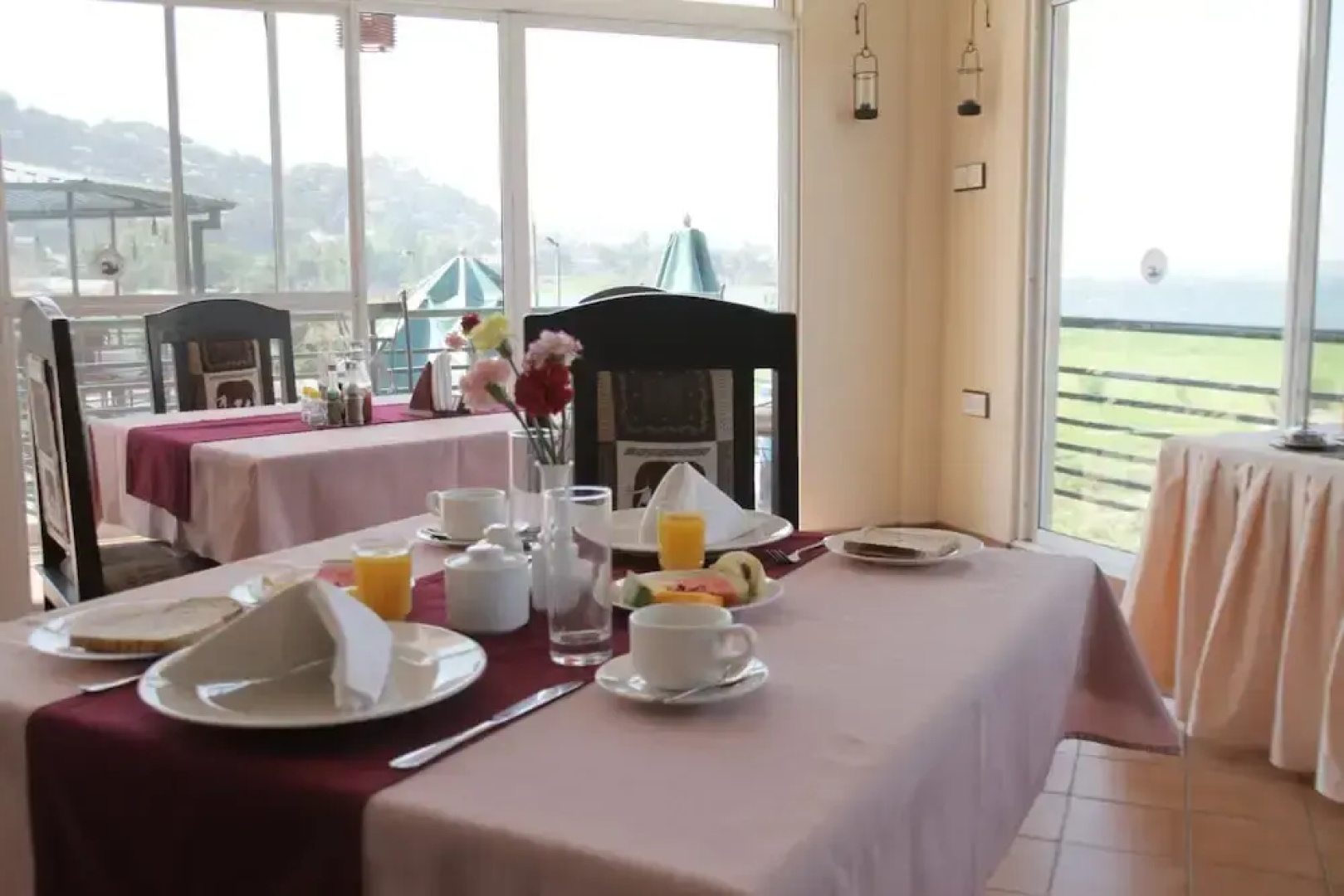 Ryan's Bay Hotel
