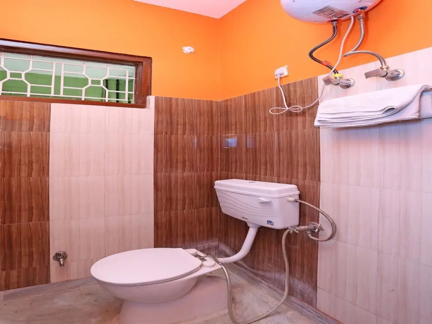 OYO 12133 Hotel Shanti