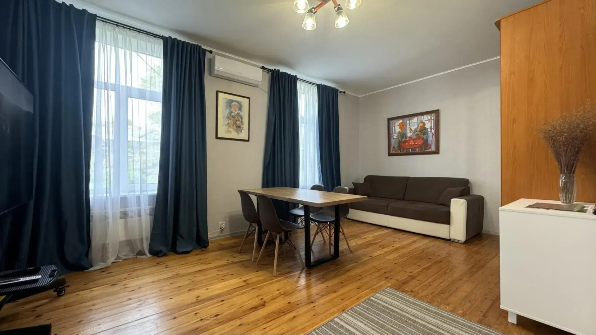 Таунхаус с сауной в центре у набережной