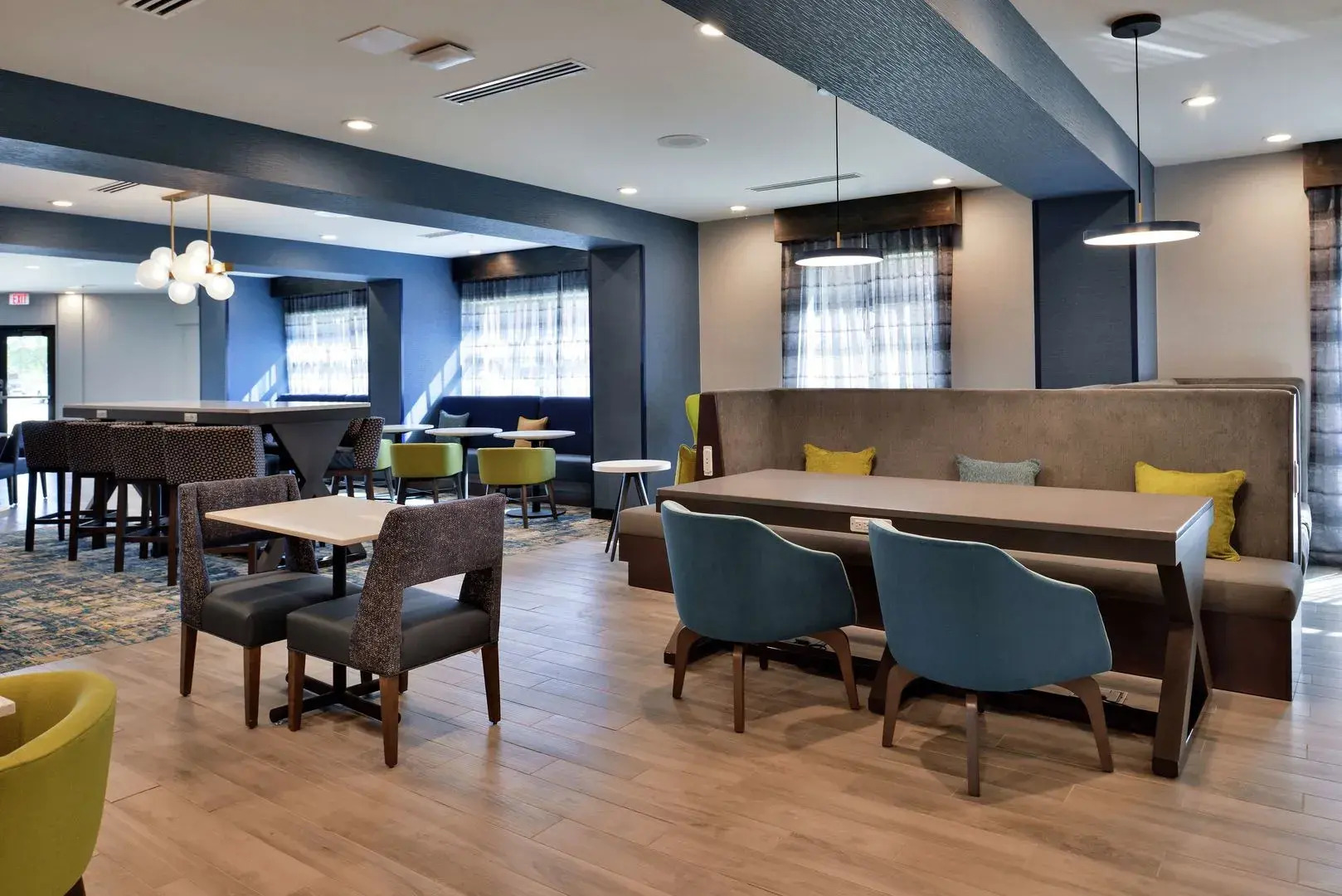 Hampton Inn Cedar Falls Downtown