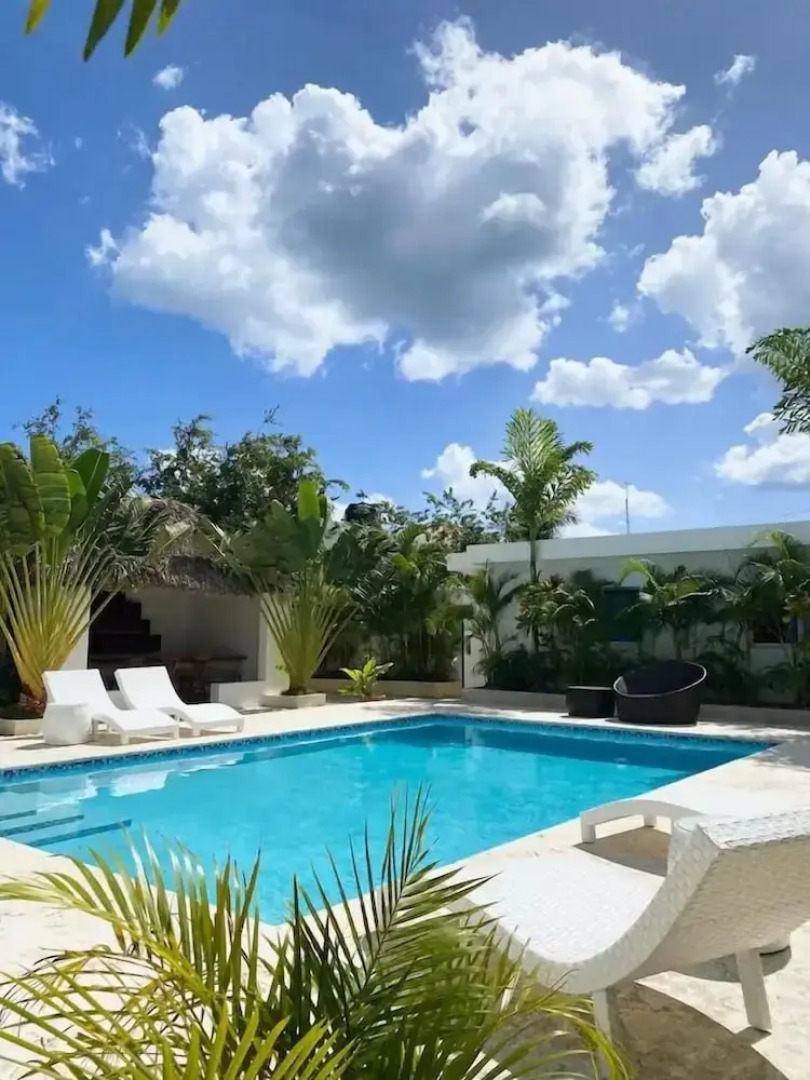 The White Rock Hotel BB