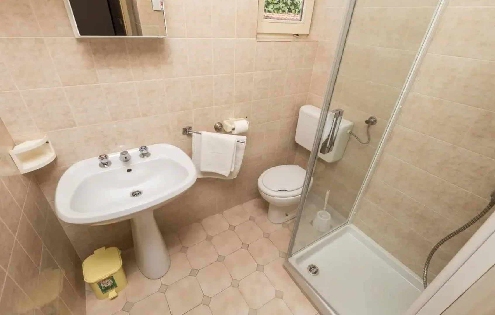 Beautiful Apartment in Omisalj With Wifi