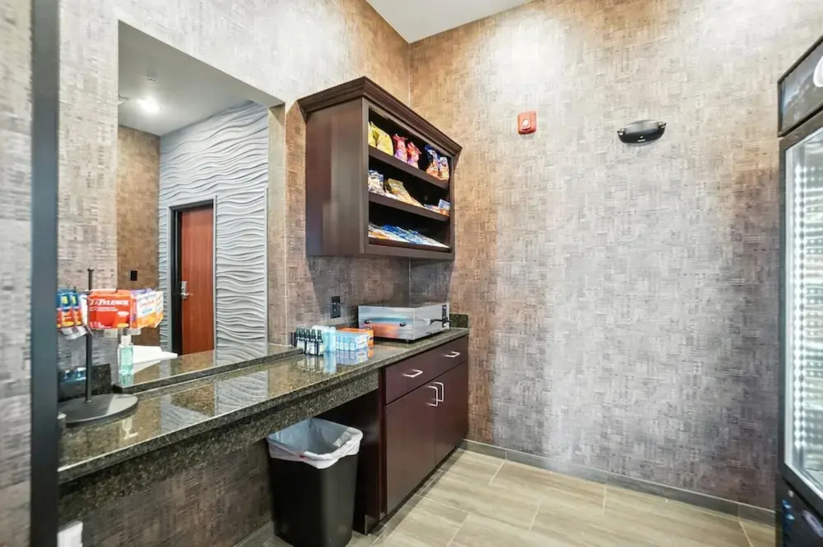 Cobblestone Hotel & Suites-Bellefontaine