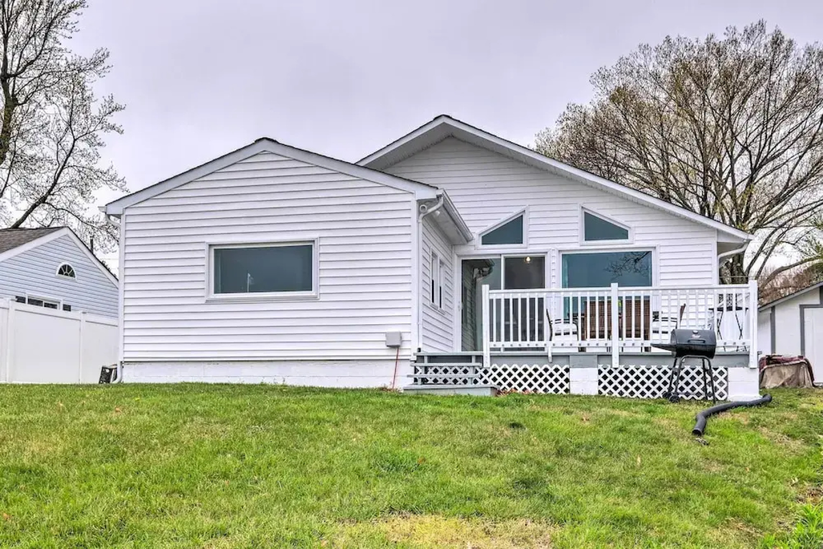 Waterfront Cottage w/ Private Beach + Deck!