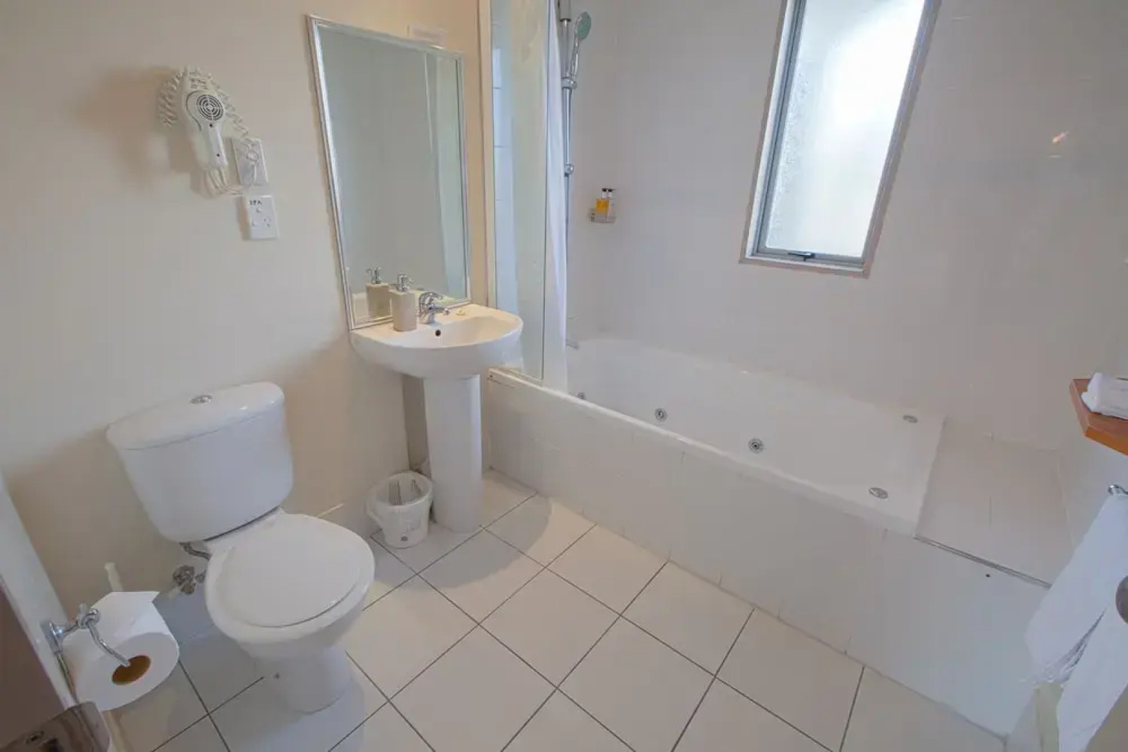 Hotel Casa Grande Madera CA - Golden State