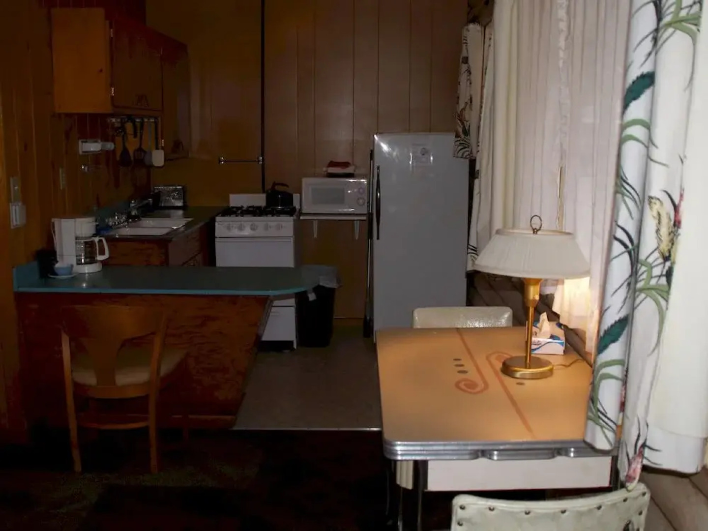 Island Acres Resort Motel