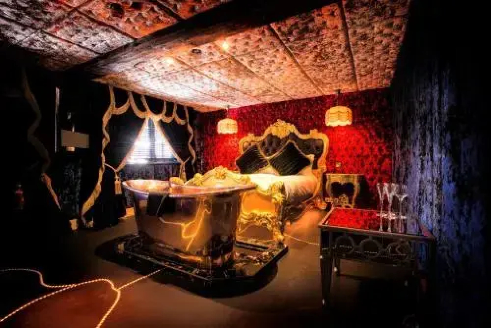 Crazy Bear Hotel-Beaconsfield