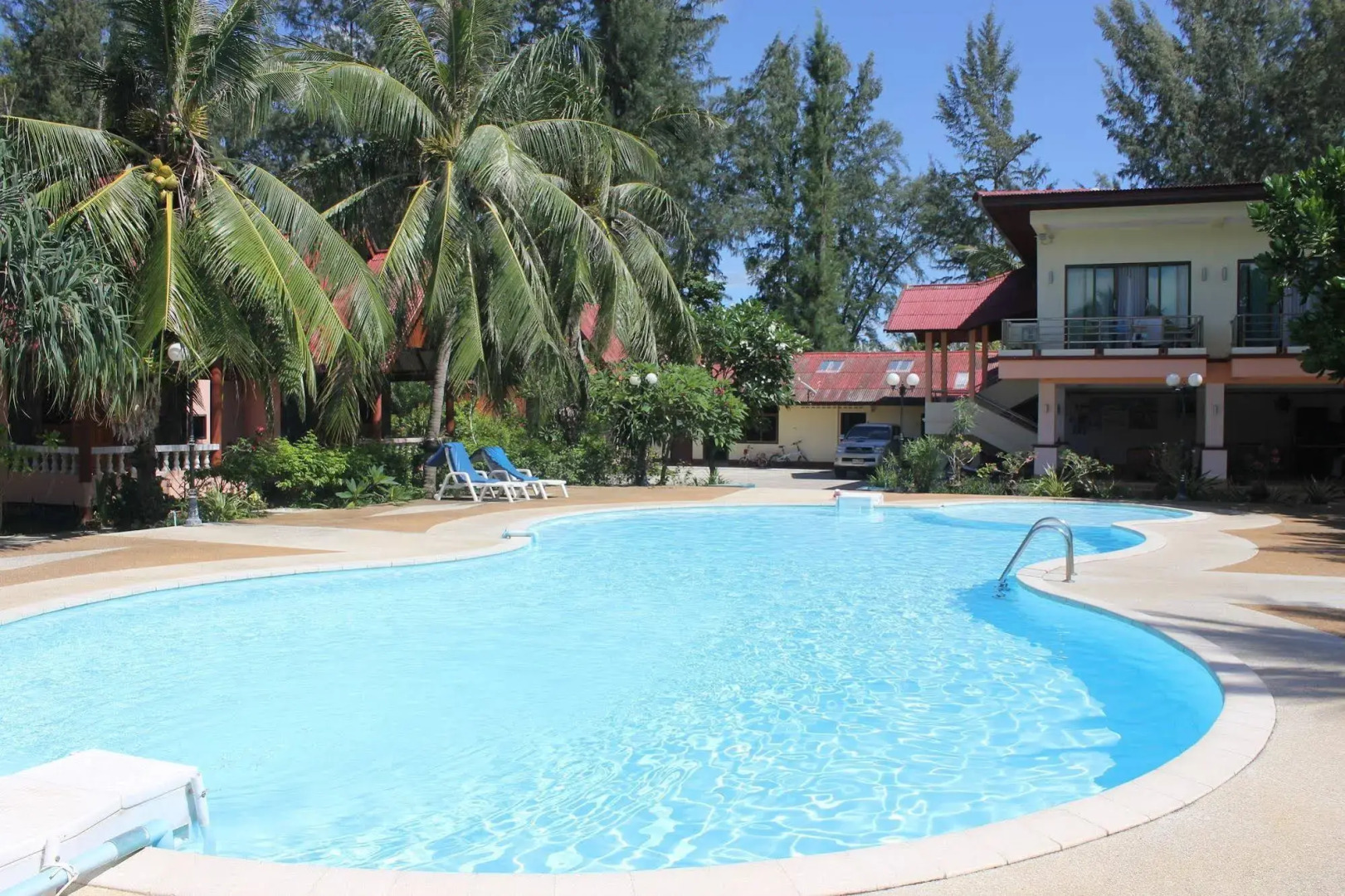 D.R. Lanta Bay Resort