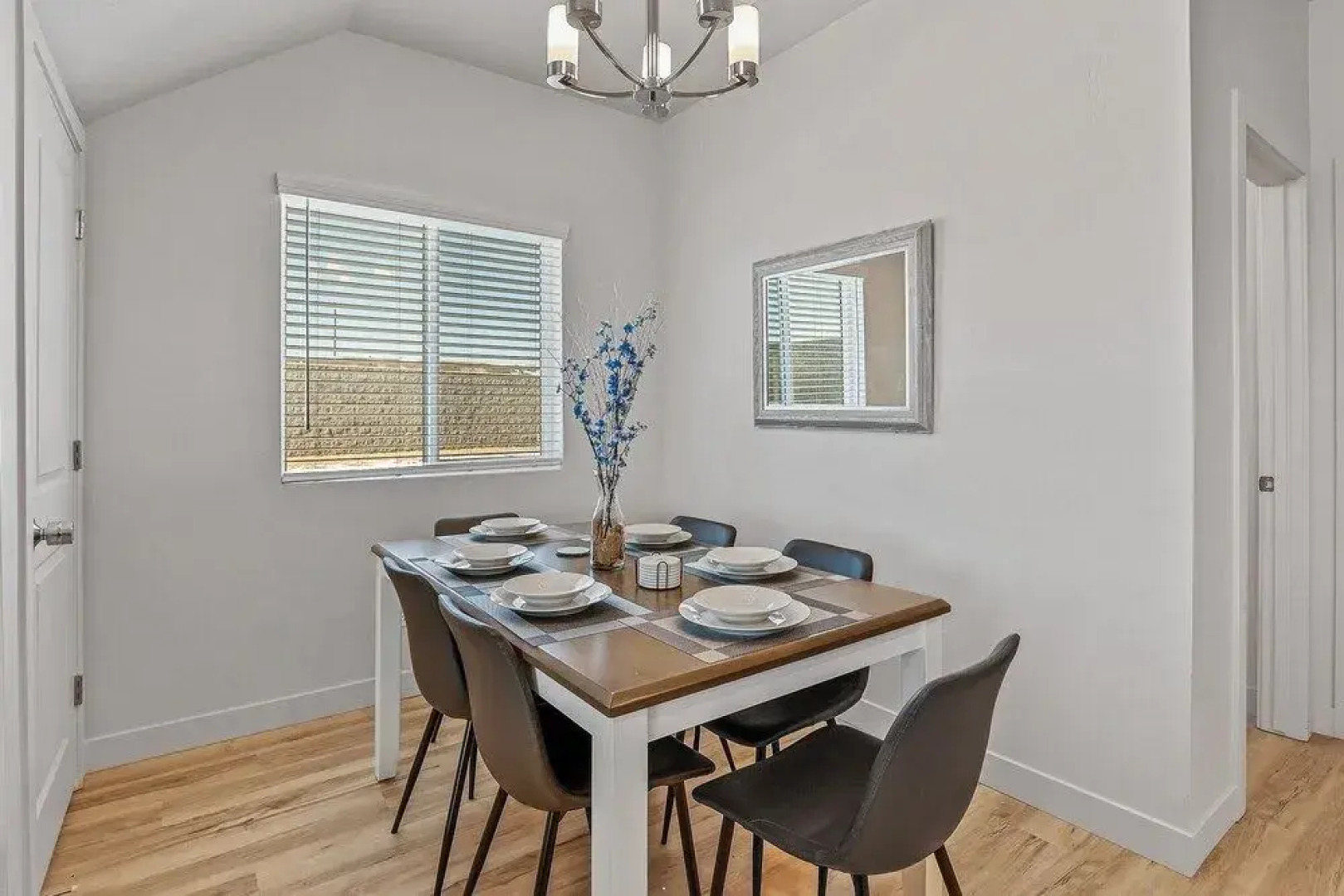 Bliss Flagstaff 55 3 Bedroom Townhouse by RedAwning