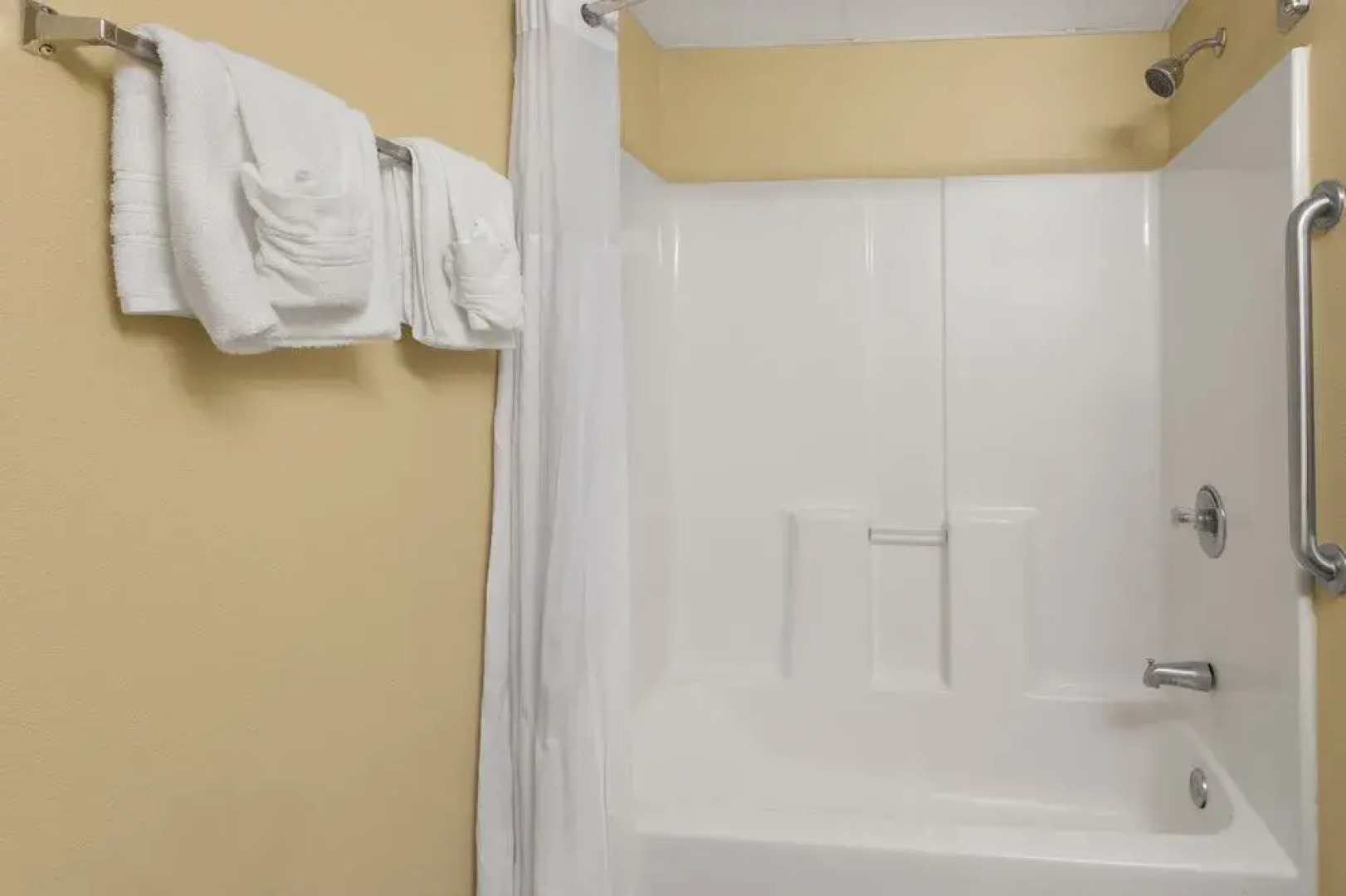 Clarion Pointe Vidalia - Lyons West