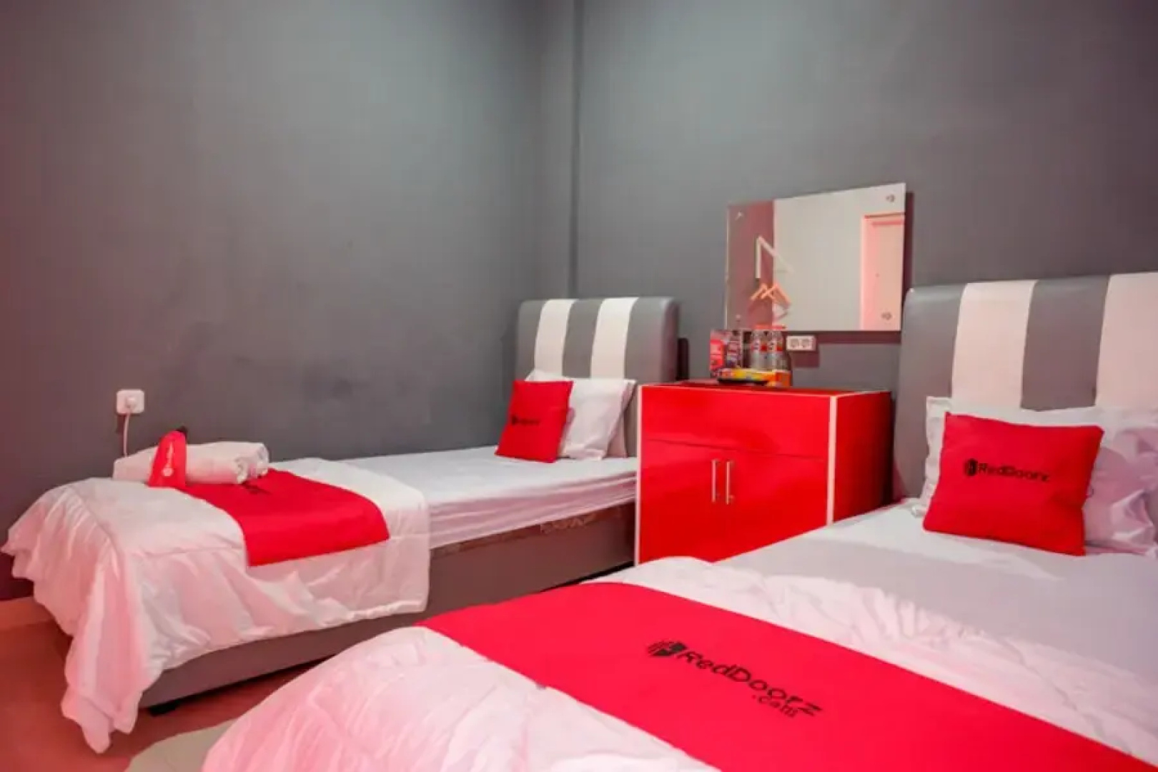 RedDoorz near Terminal Mendolo Wonosobo