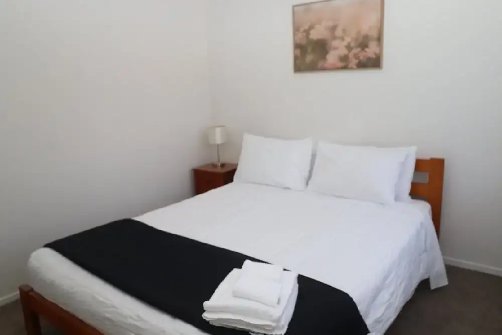 Sunny Unit on Grey Street