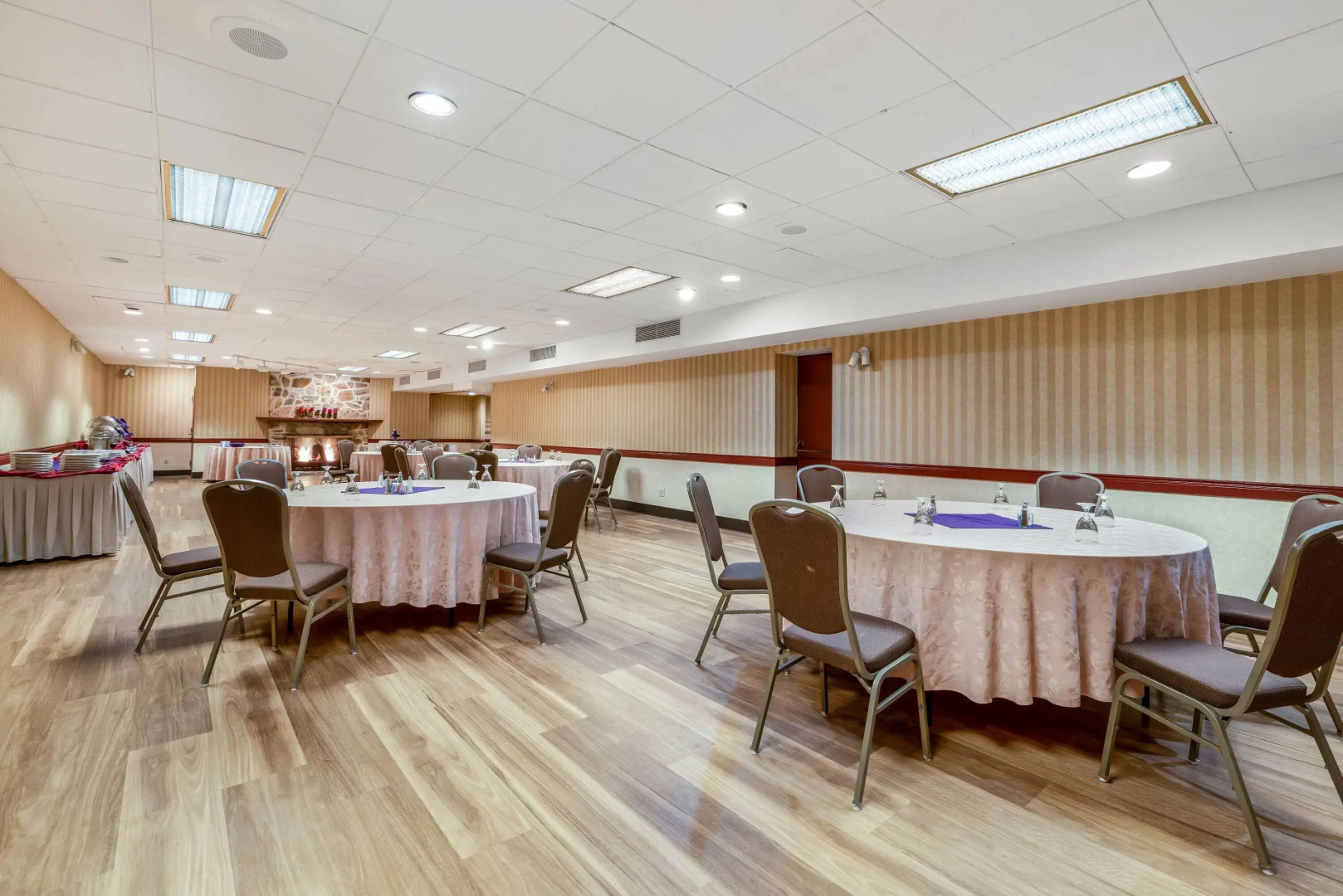 Ramada by Wyndham State College Hotel & Conference Center