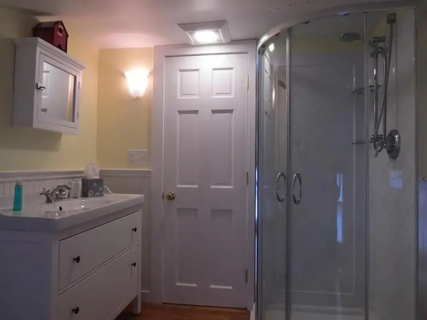 16 Flakeyard Way - Four Bedroom House