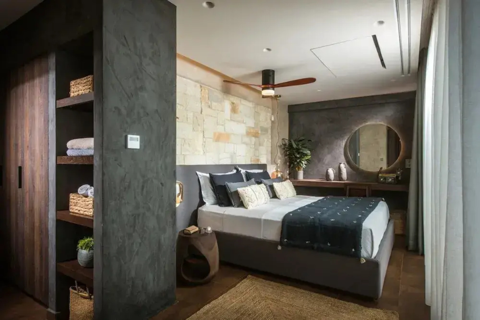 Villa Ouranos - Where the World Unfolds Before you