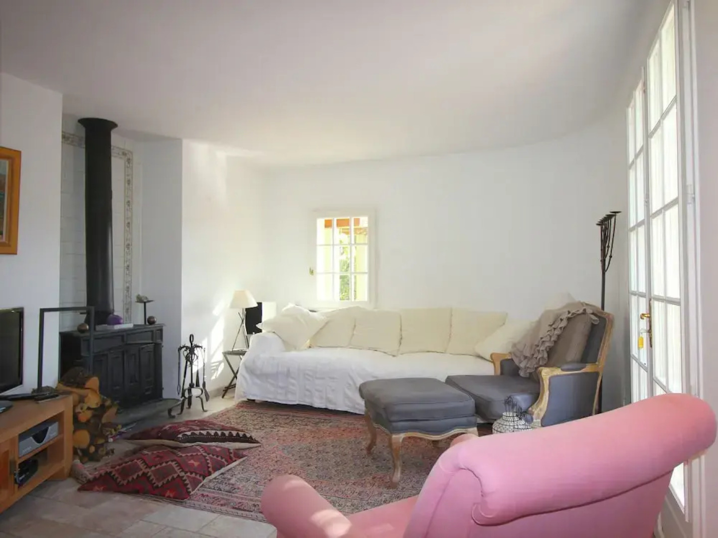 Child-friendly Holiday Home in Esparron-de-verdon