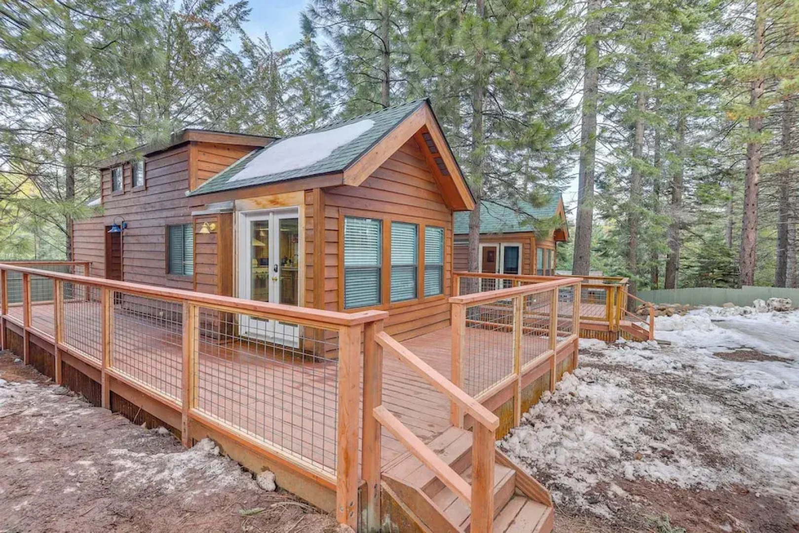 Cozy Lake Almanor Cabin, Outdoor Adventures Galore