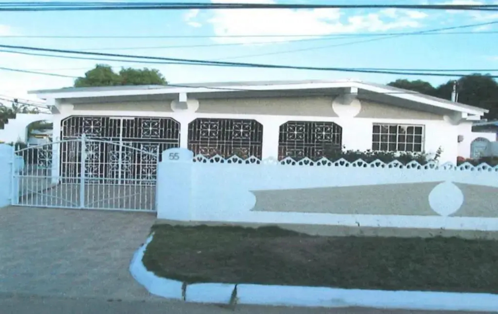 Portmore - Cheerful Private AC one Bedroom, Bathroom and Closet