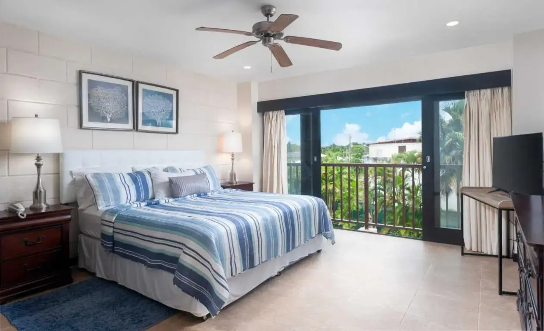 Wonderful 1-bed condo, 2min walk to beach & more