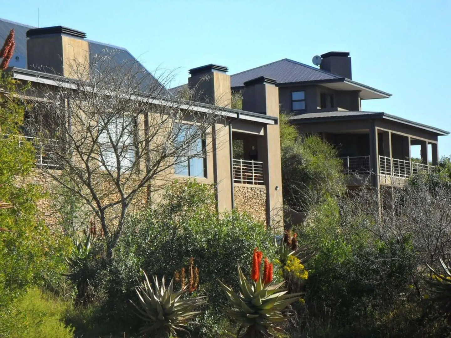 Stonehill River Lodge